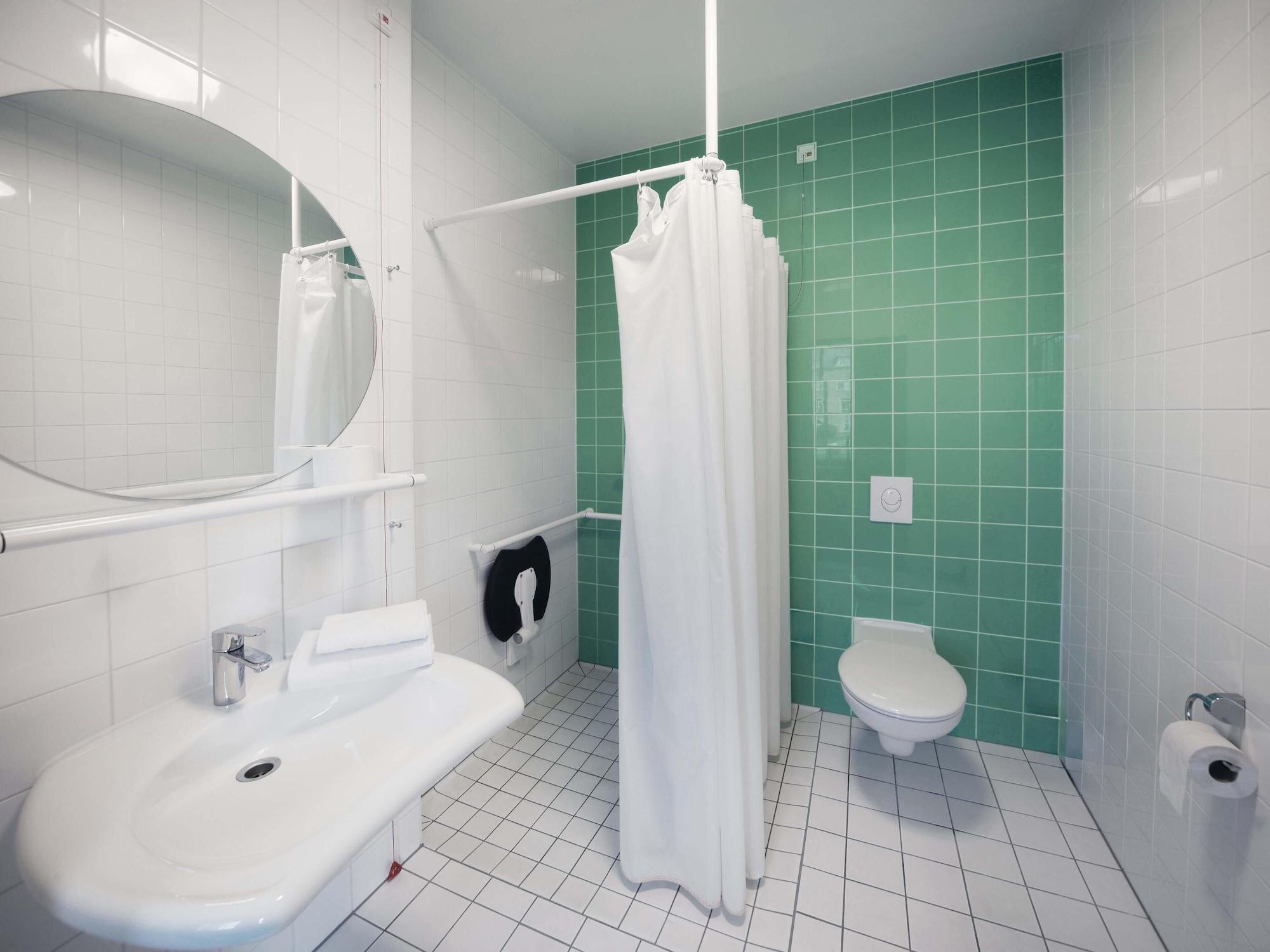 Equipamiento de Habitación B&B Hotel Jena