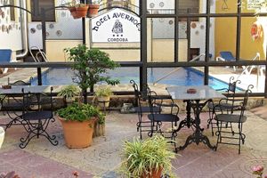 Alojamiento - Averroes Hotel