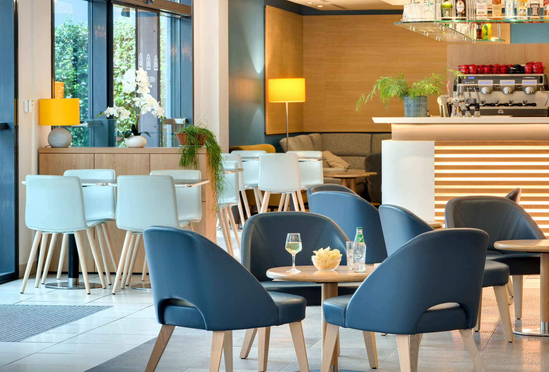 Bar/Salón Hotel Padoue