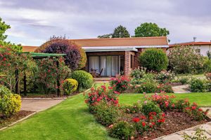 Alojamiento - Botleng Guest House