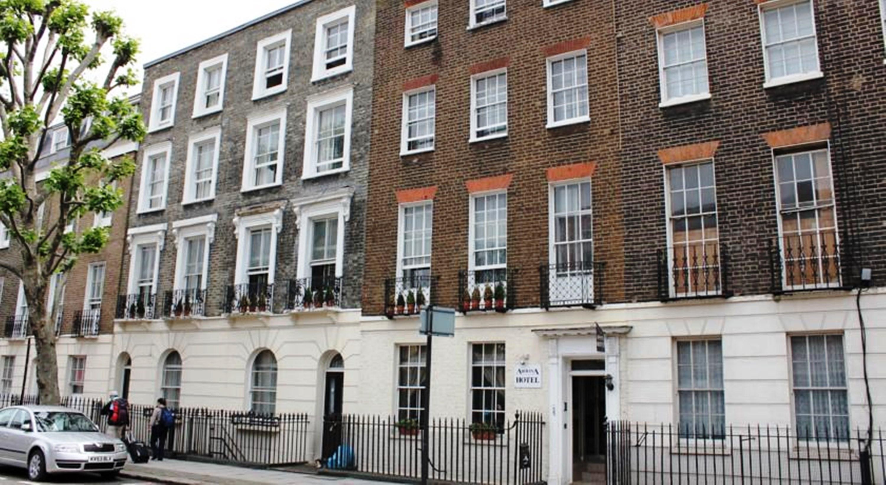 Vista Exterior Arriva Hotel