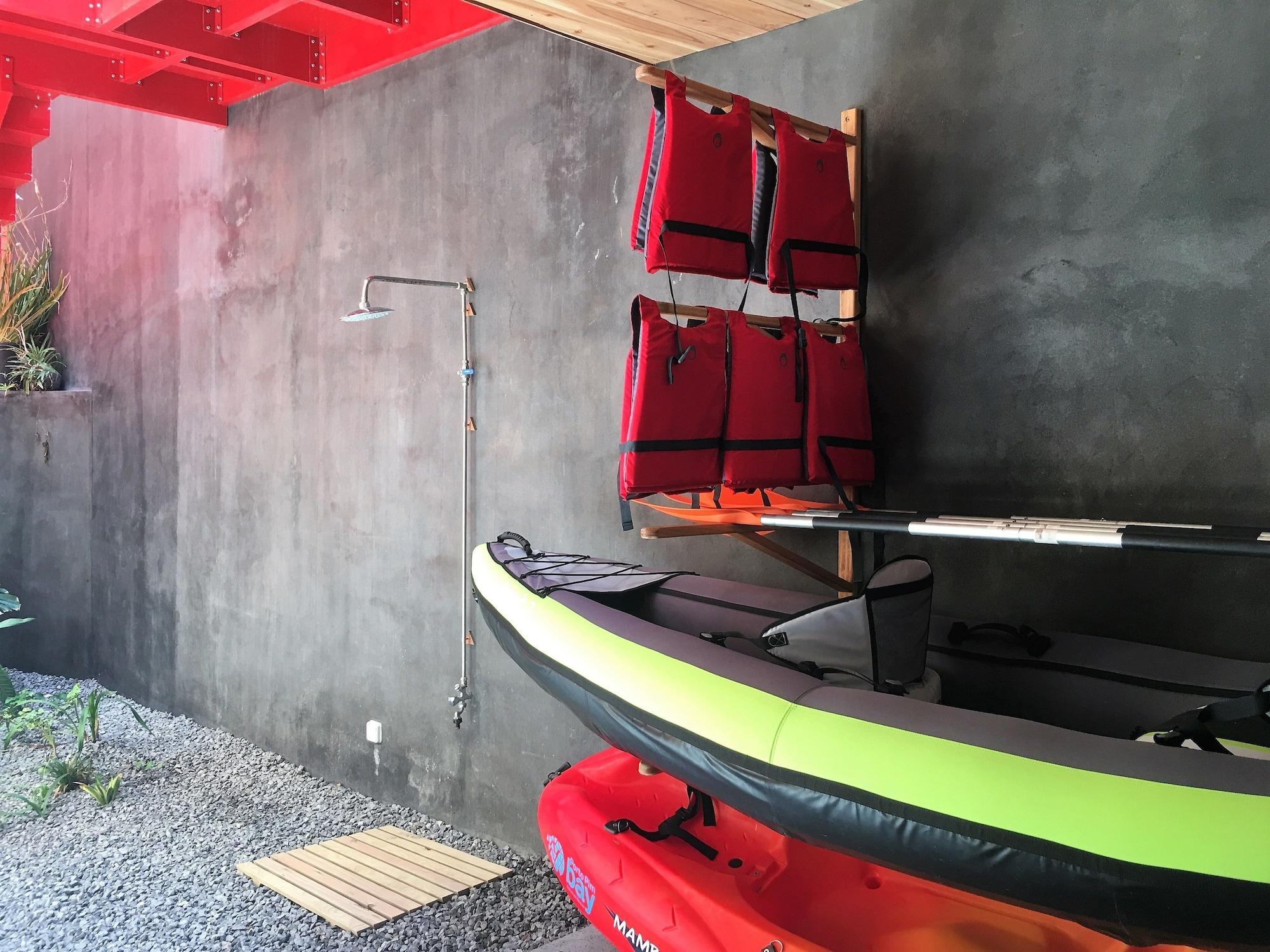 Instalaciones Recreativas Porto Pim Bay