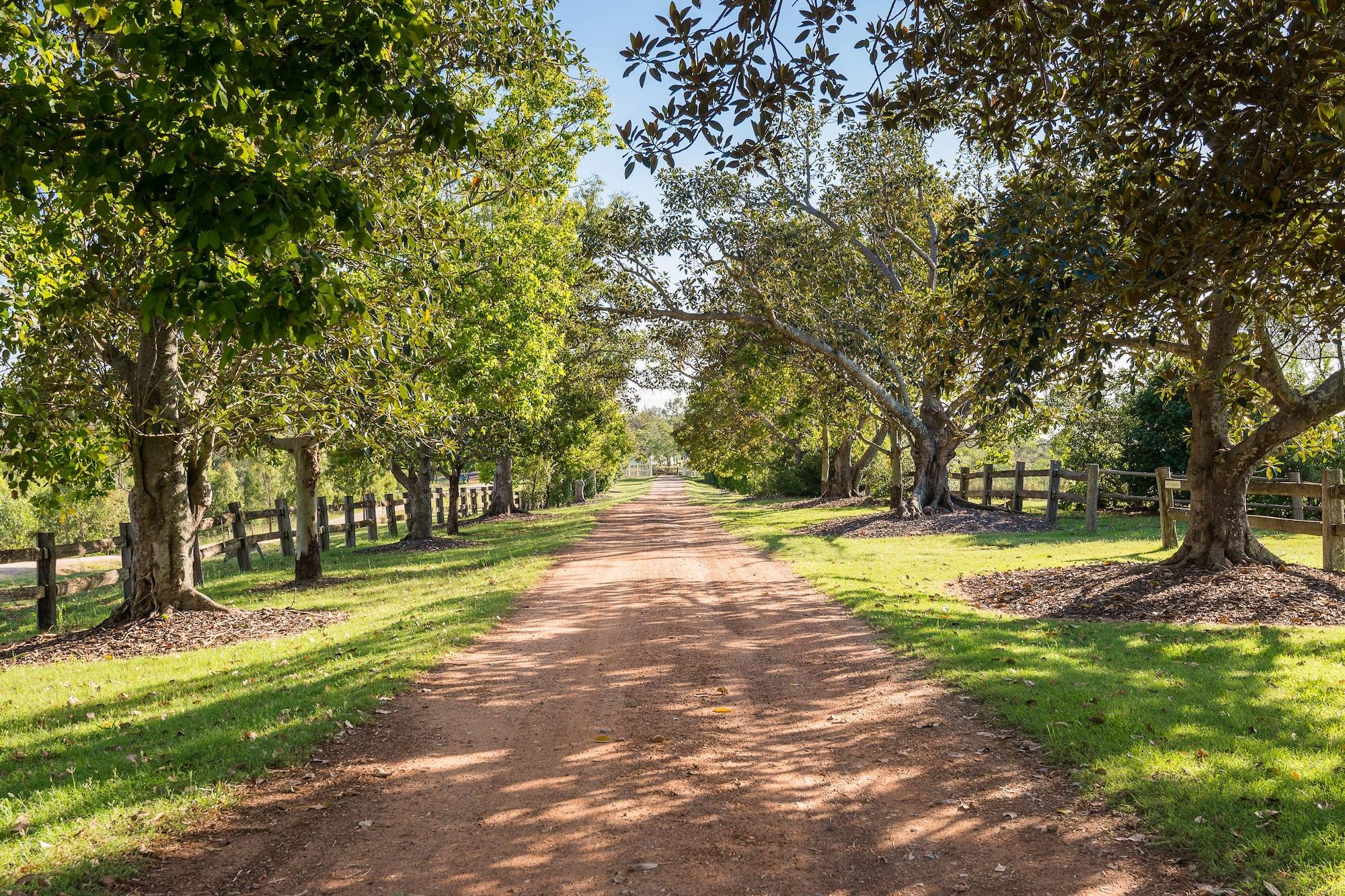 Vista Exterior Spicers Hidden Vale