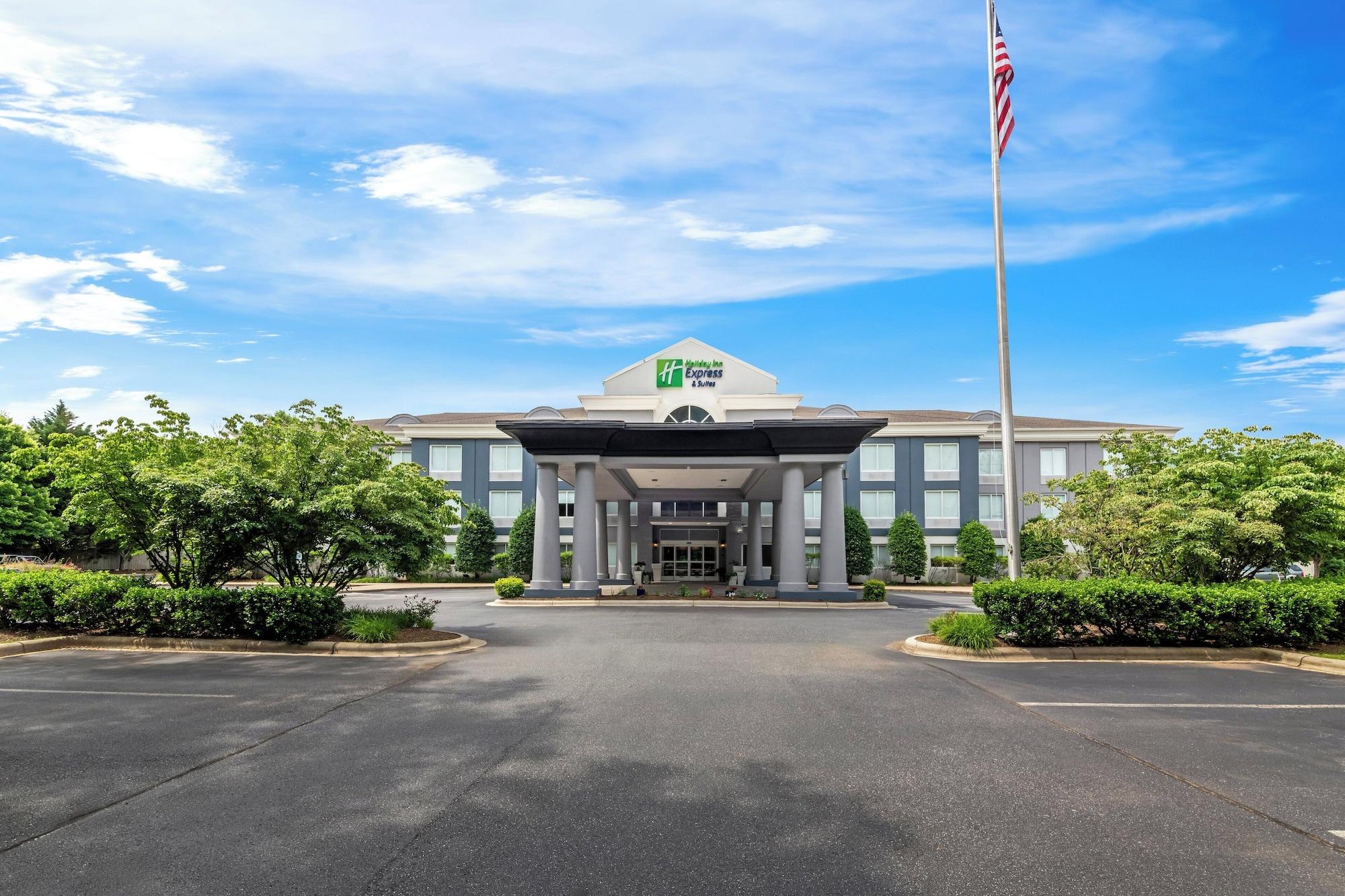 Vista Exterior Holiday Inn Express & Suites Sylva - Western Carolina Area by IHG