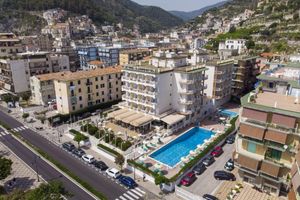 Alojamiento - Pietra di Luna Hotel