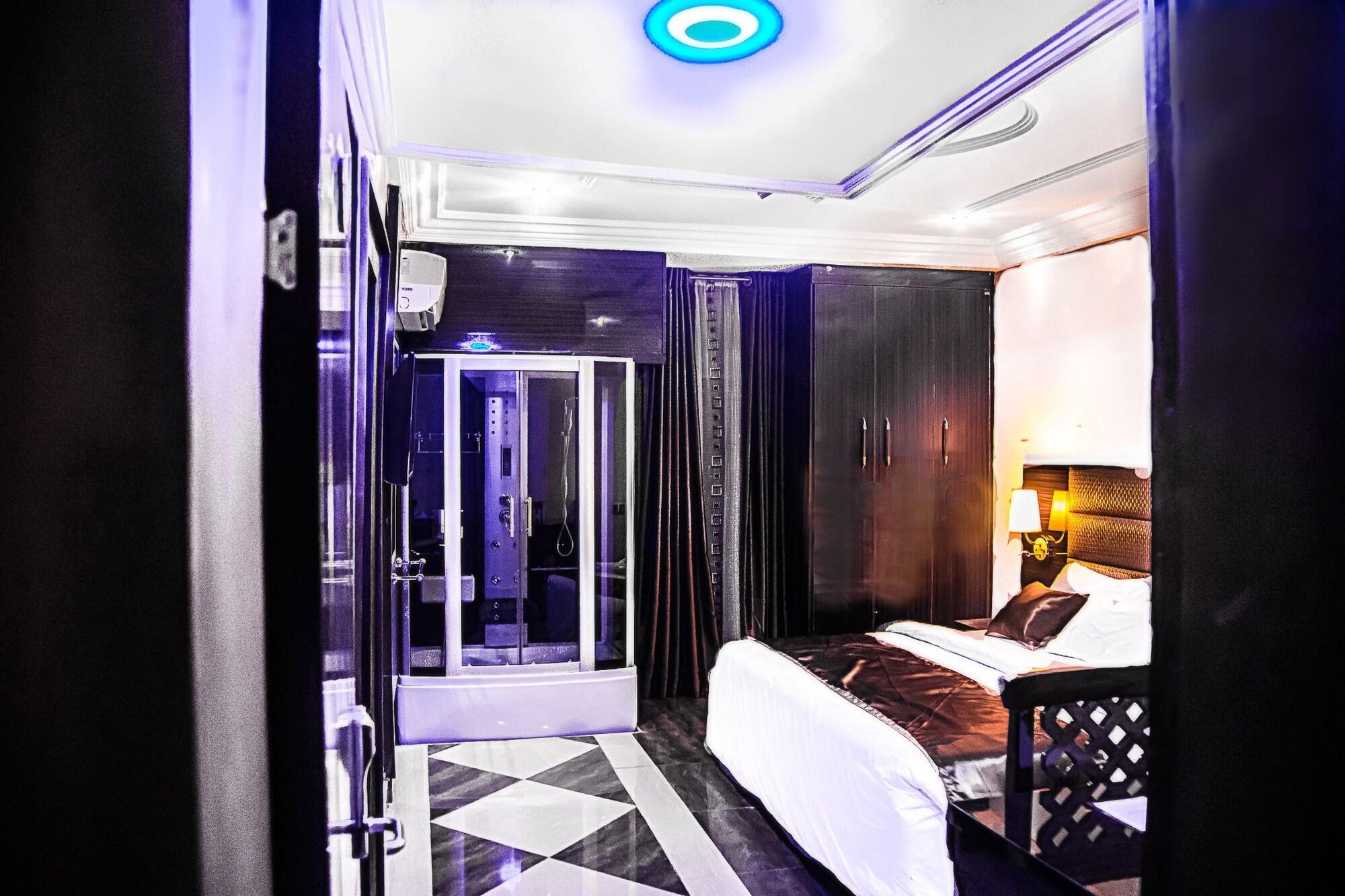 Habitación E-Suite Hotel