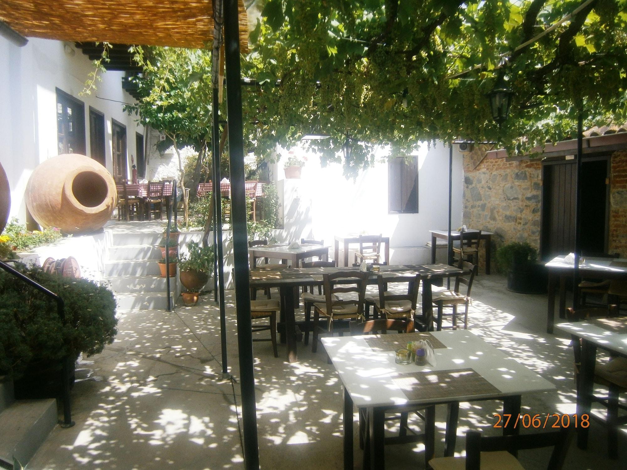 Restaurant Ambelikos Traditional AgroHotel