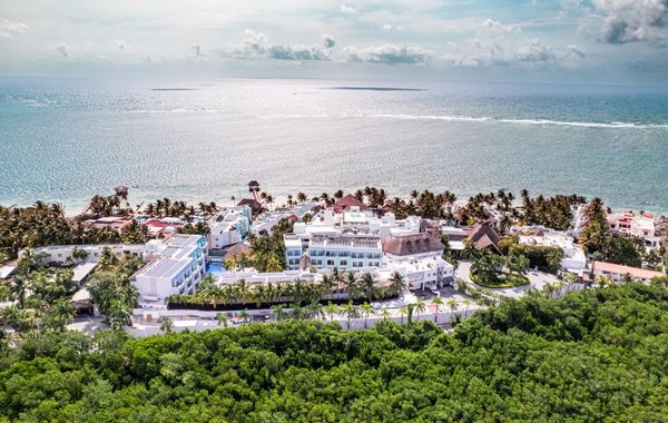 Margaritaville® Island Reserve Riviera Cancún by Karisma - Hoteles frente a la playa en Riviera Maya, México