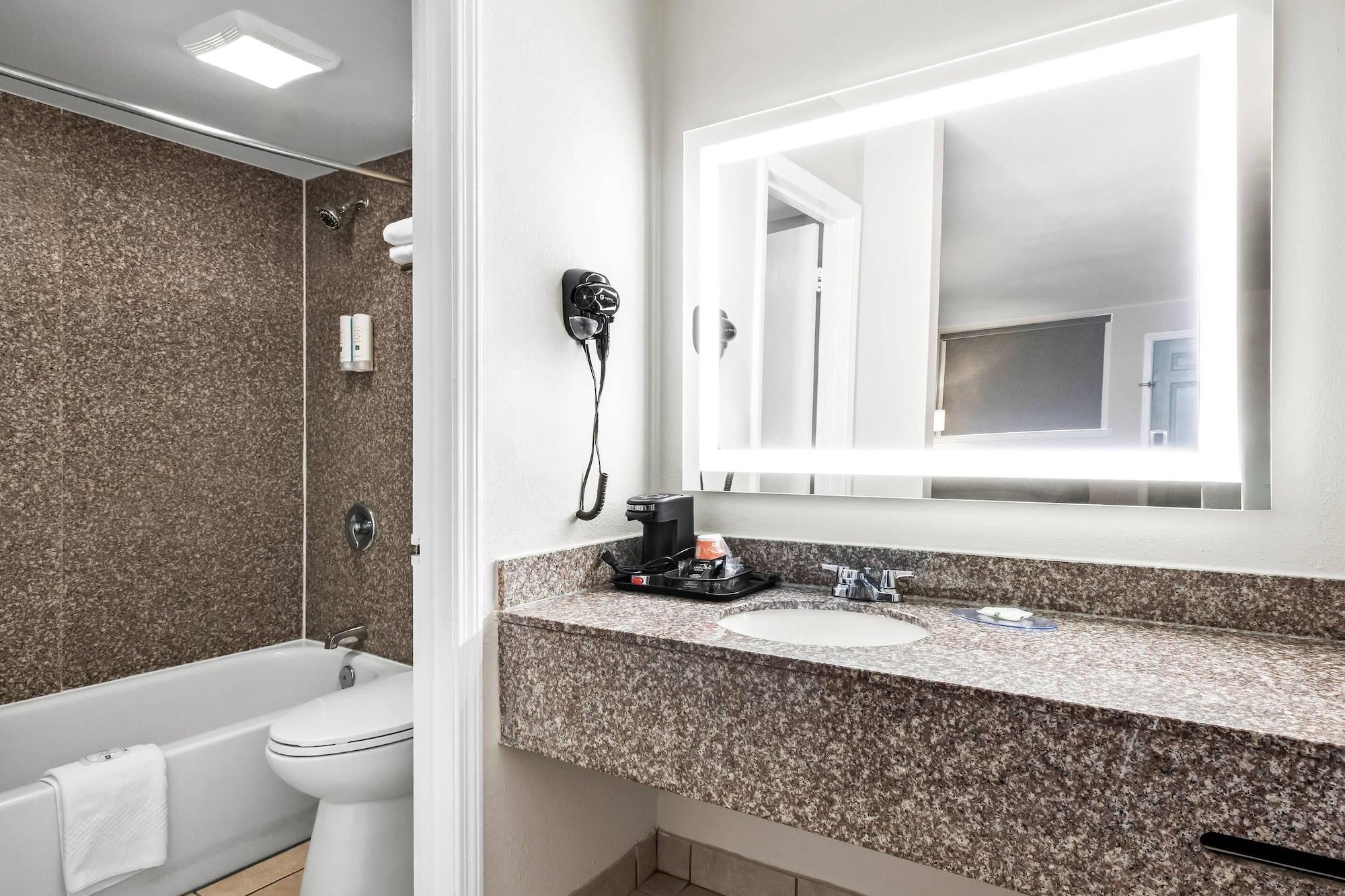 Habitación Quality Inn Harvey - New Orleans