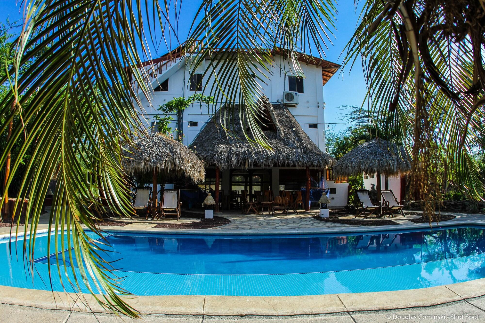 Varios Hotel Popoyo