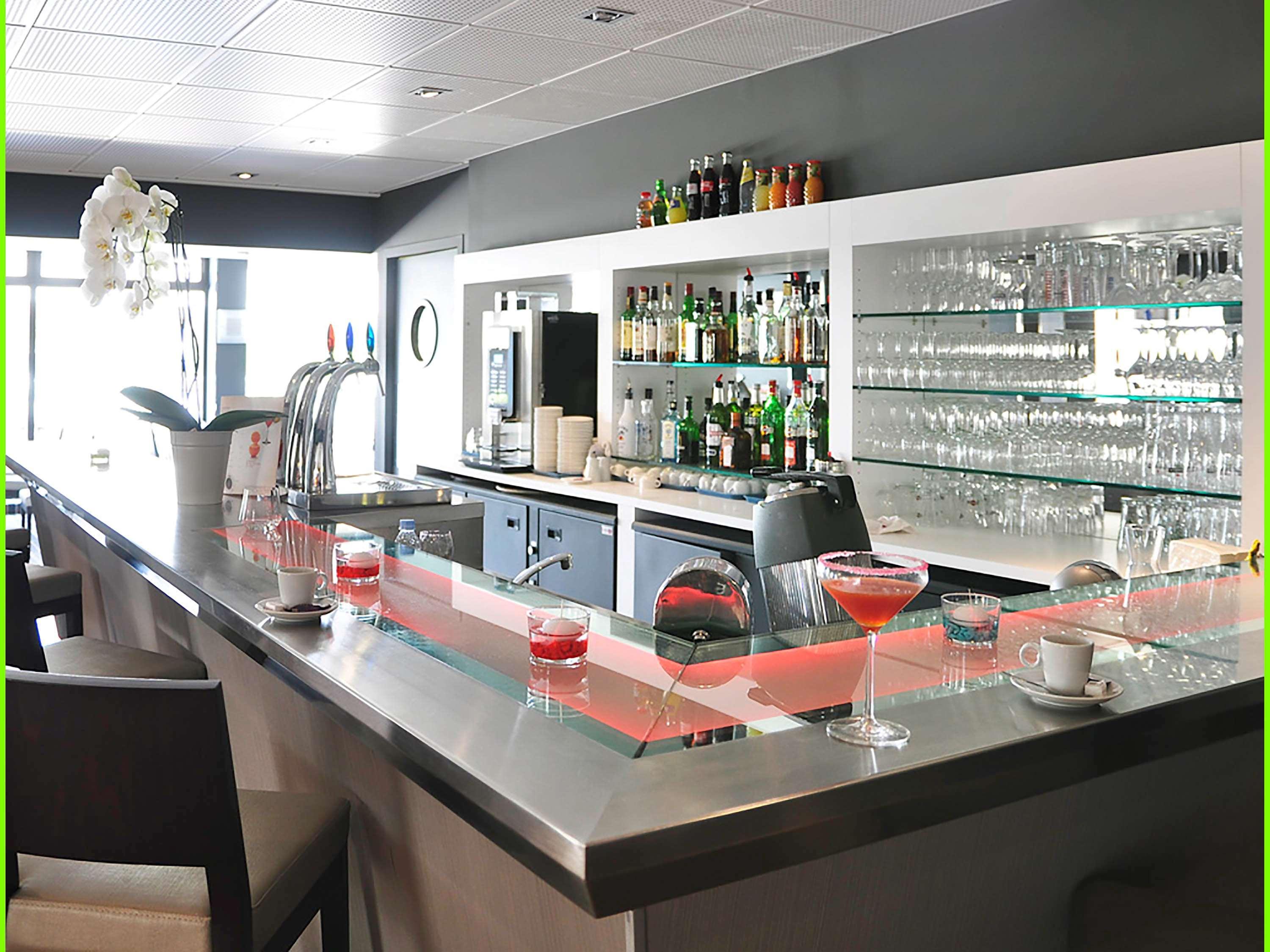 Bar/Salón Novotel Nantes Carquefou