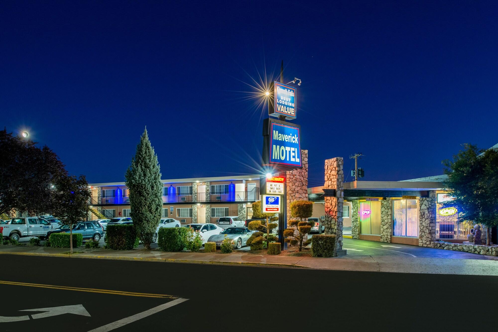 Varios Maverick Motel