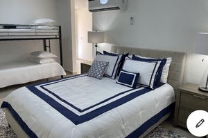 Alquiler Vacacional - Centrally Located in Beach Town