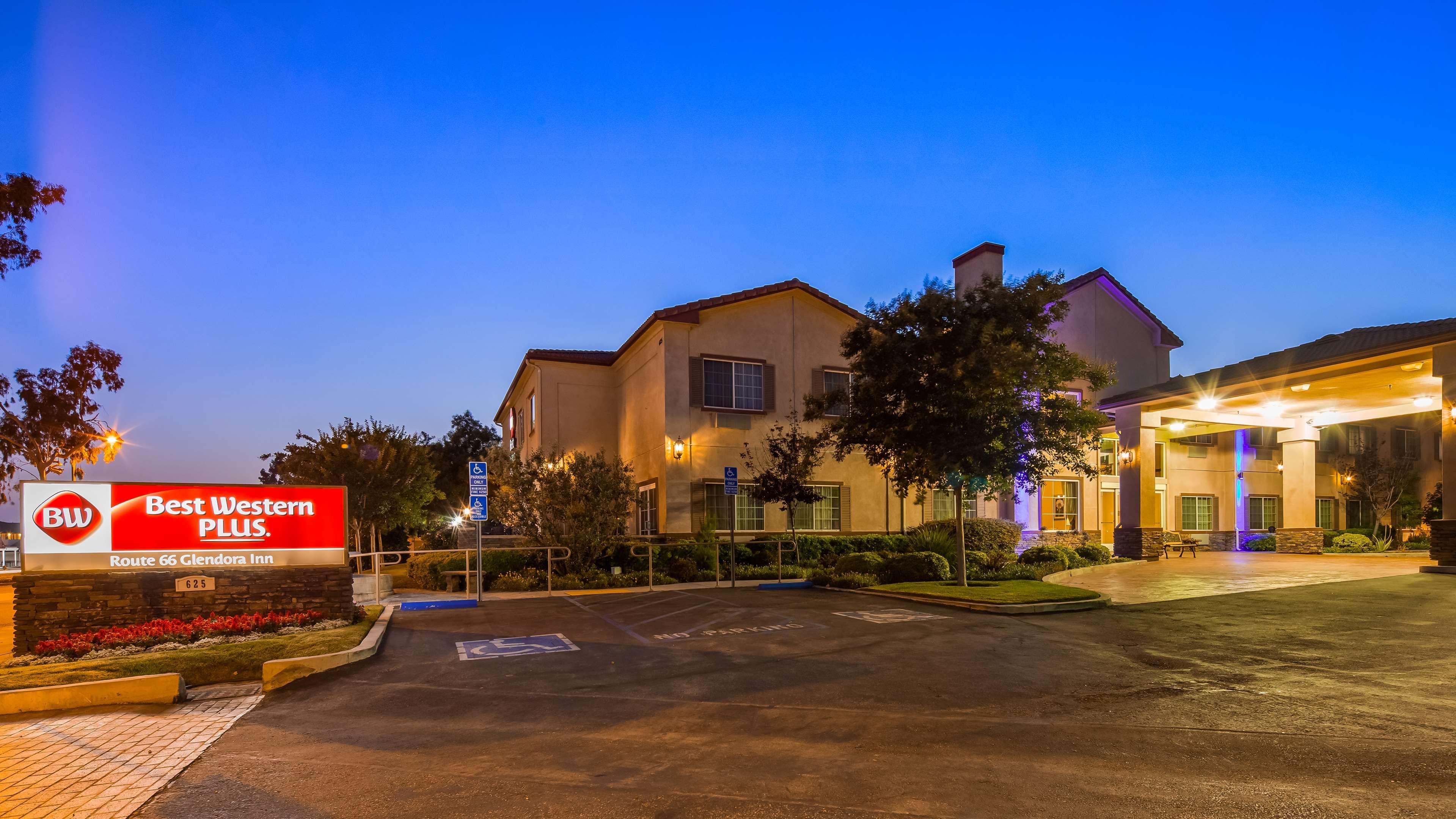 Vista Exterior Best Western Route 66 Glendora Inn