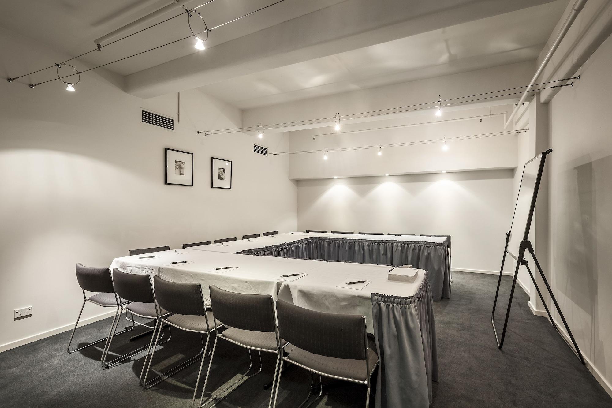 Sala de Reuniones Melbourne CBD Central Apartment Hotel