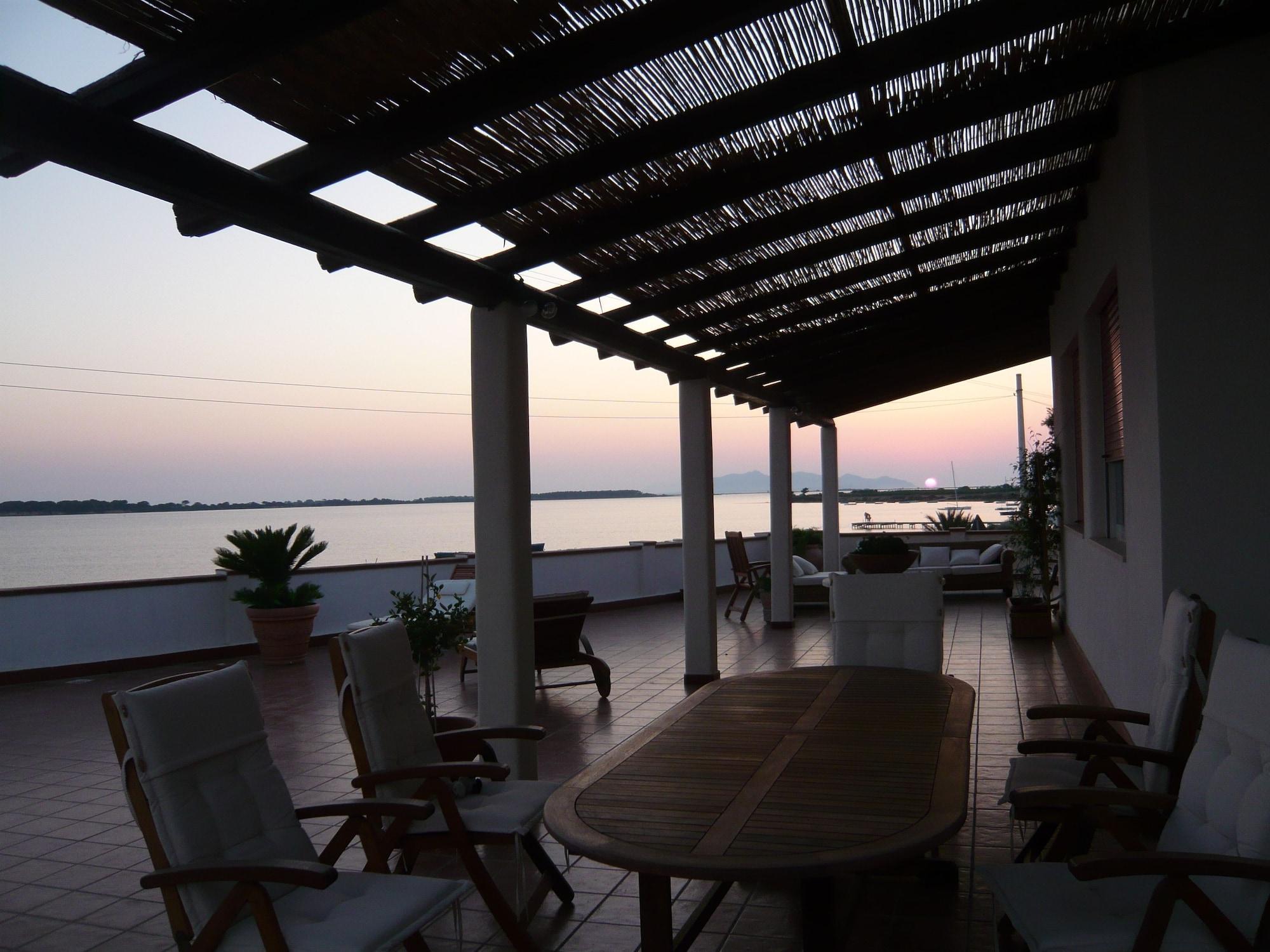 Vista Exterior Laguna Dei Fenici