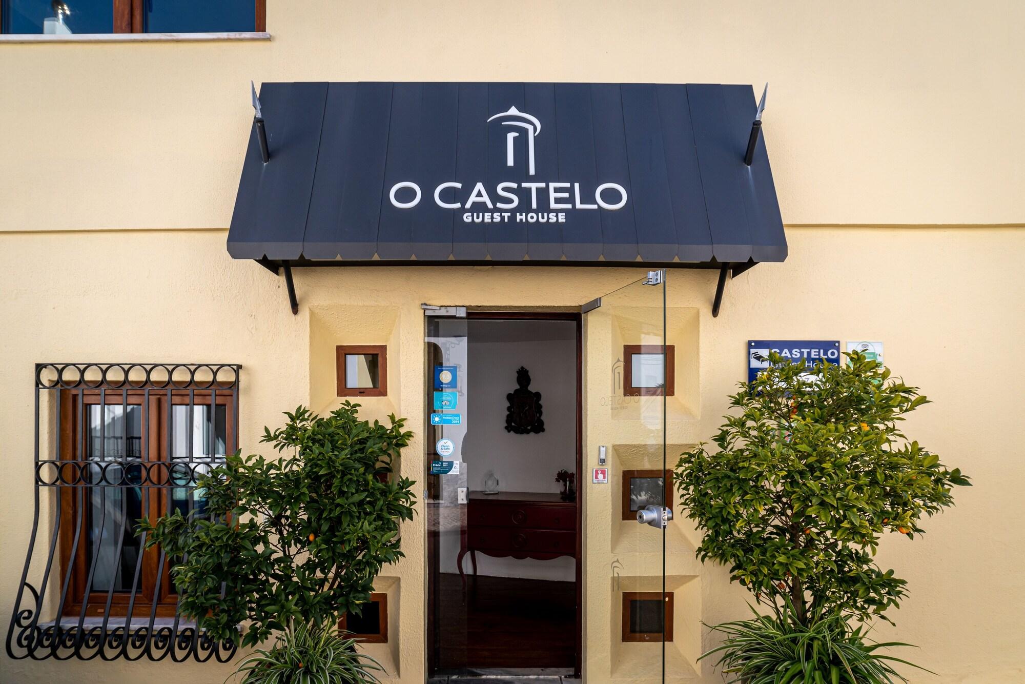 Vista Lobby Castelo Guest House