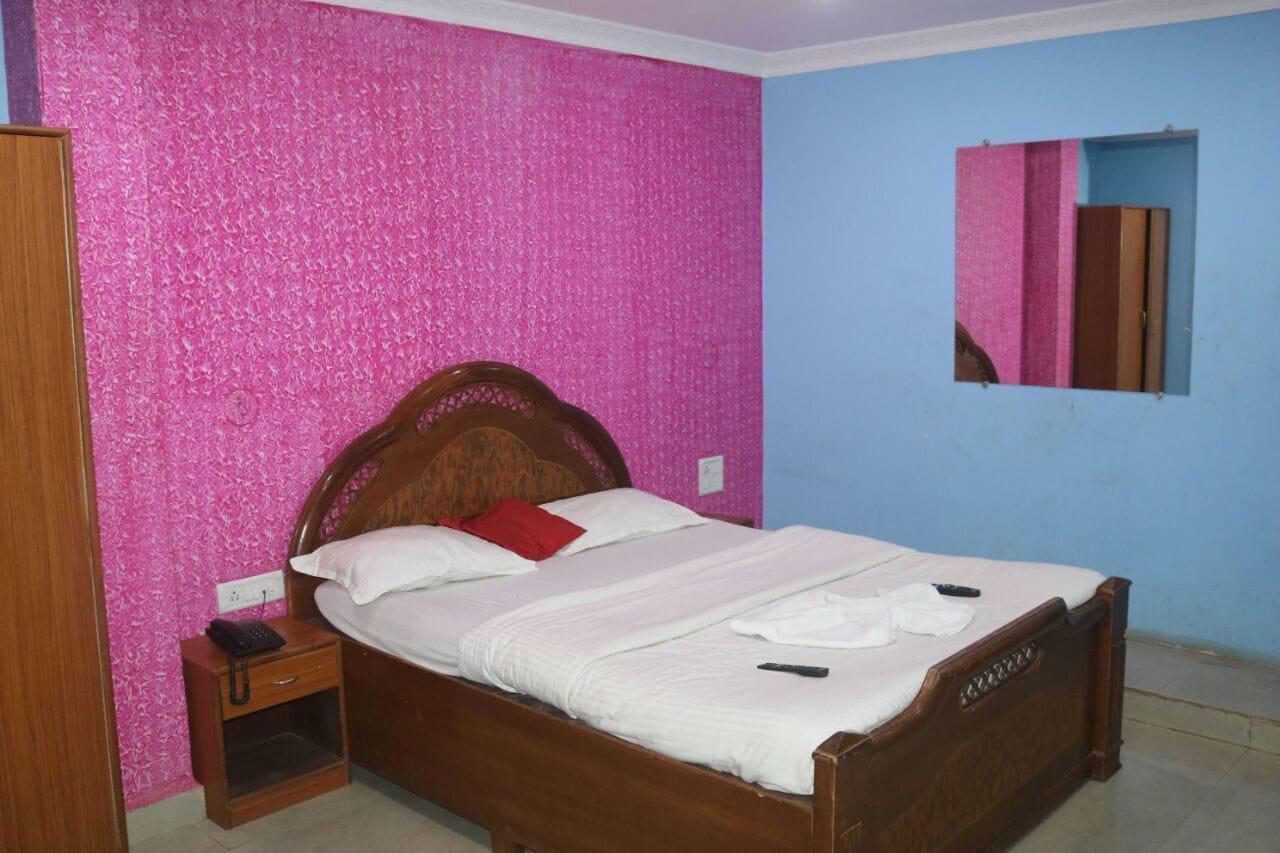Habitación Krish Holiday Inn
