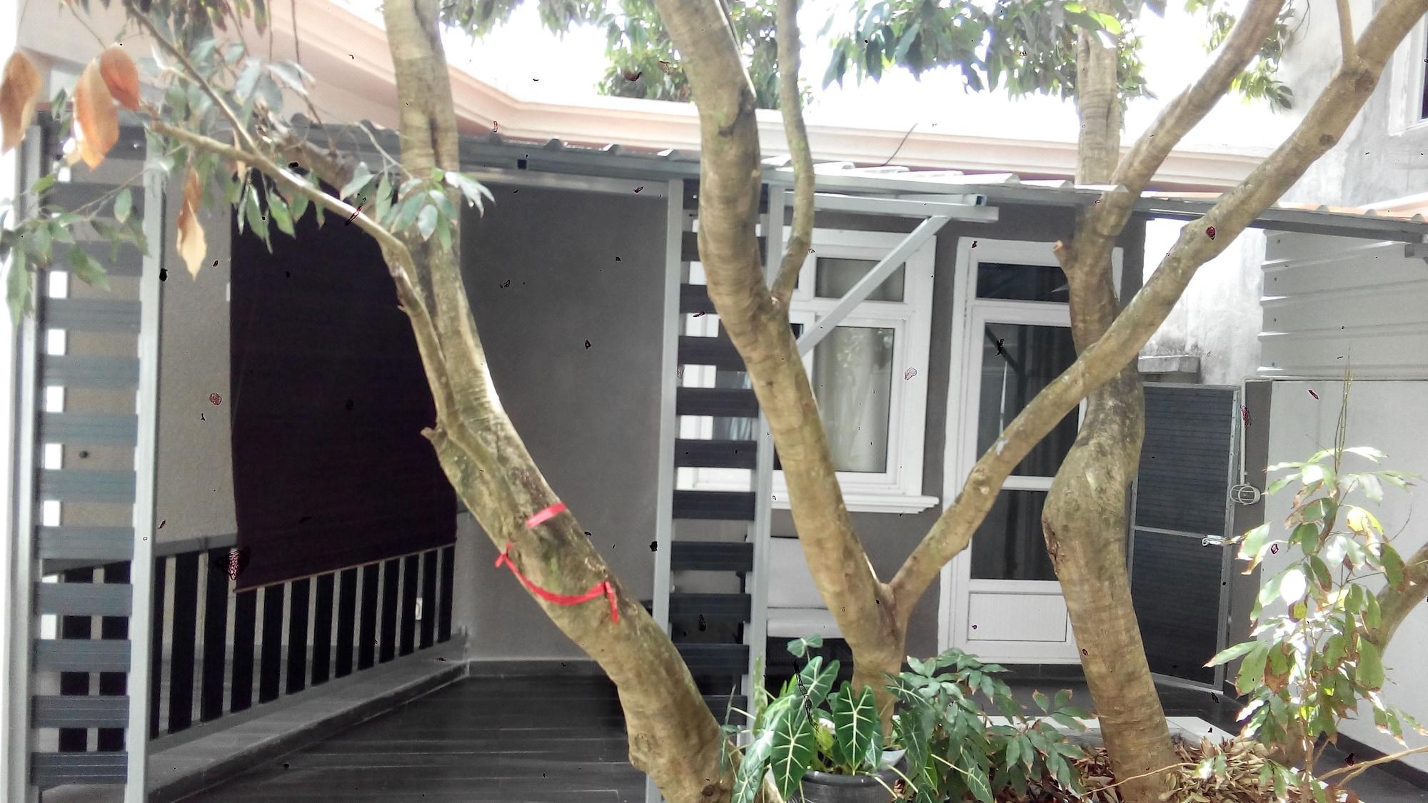Vista Exterior Residence Les Bambous