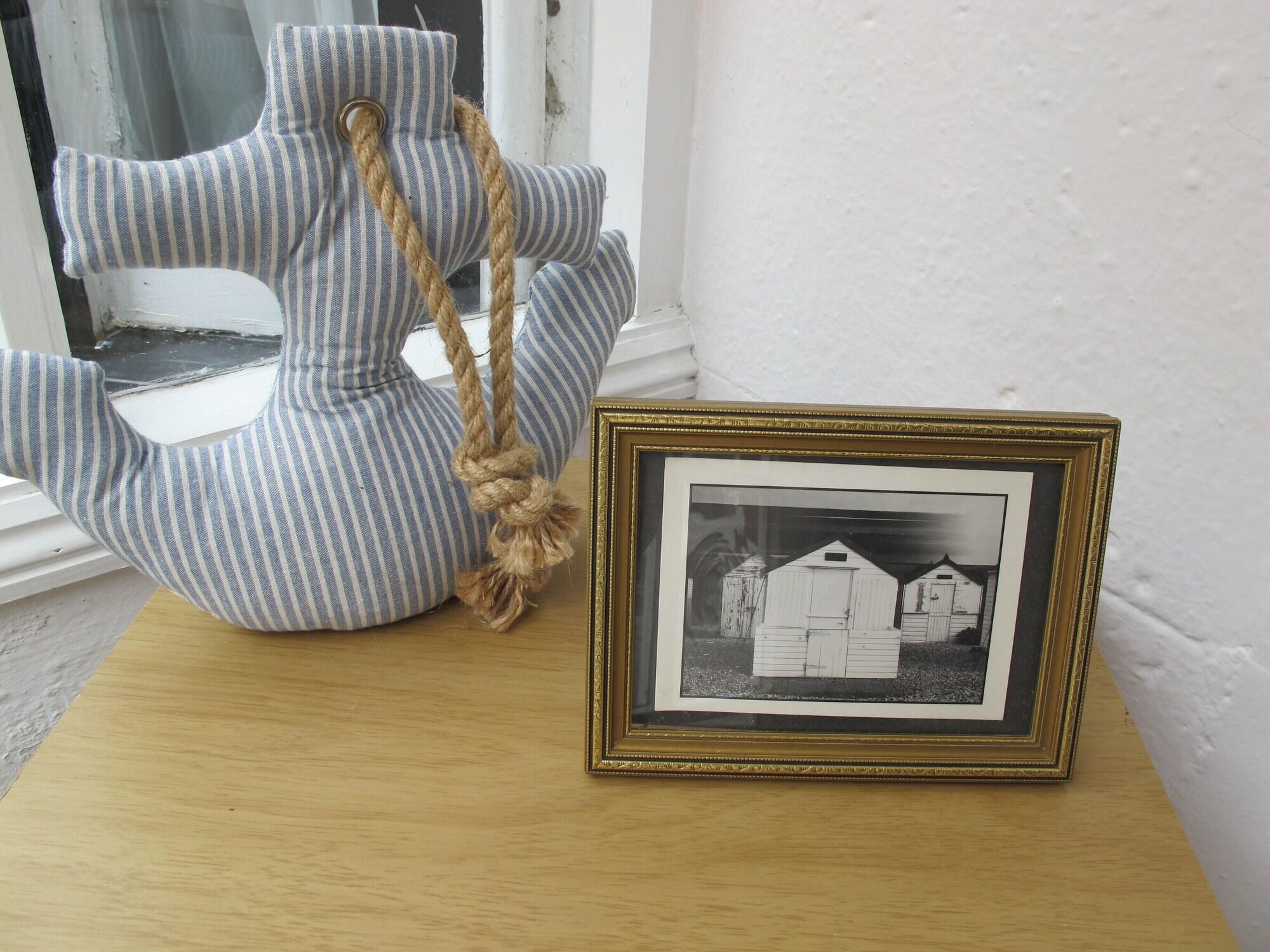 Varios Stone's Throw Guesthouse