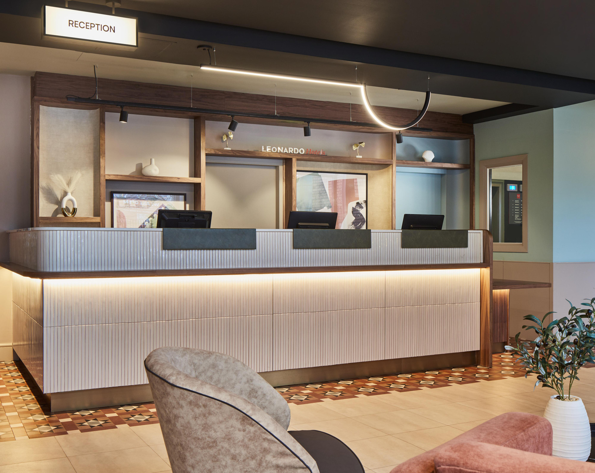 Vista Lobby Leonardo Hotel Dublin Christchurch