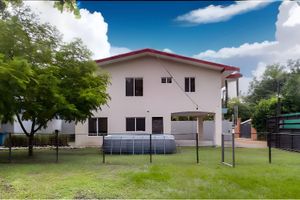 Alquiler Vacacional - Stunning & Stylish Home just 5 Minutes Drive from Tamarindo