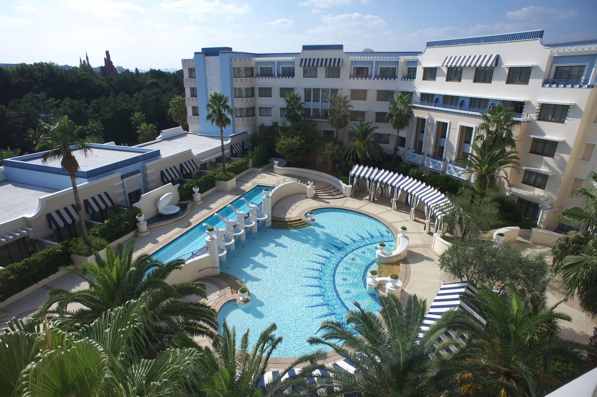 Vista Piscina Disney Ambassador Hotel