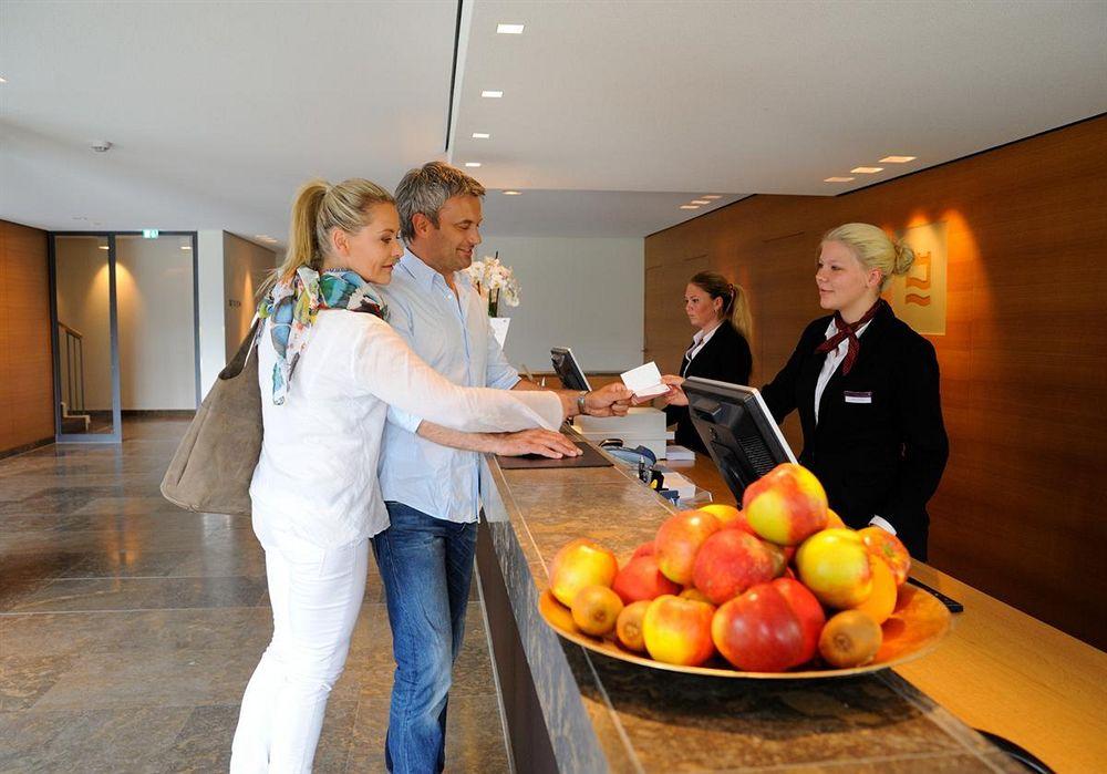 Vista Lobby Schlossgut Gross Schwansee