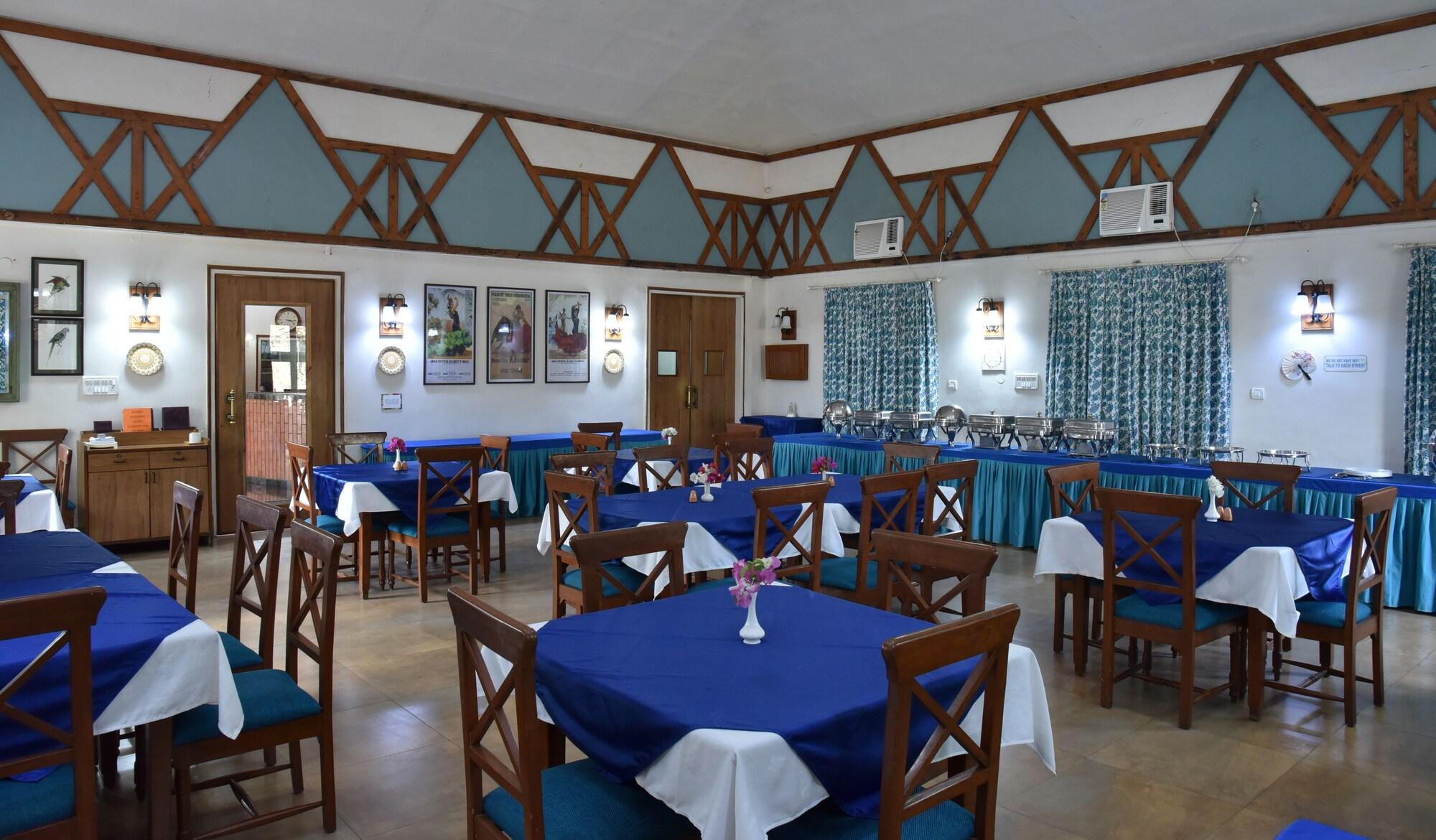 Restaurant Modi's Resort Karjat