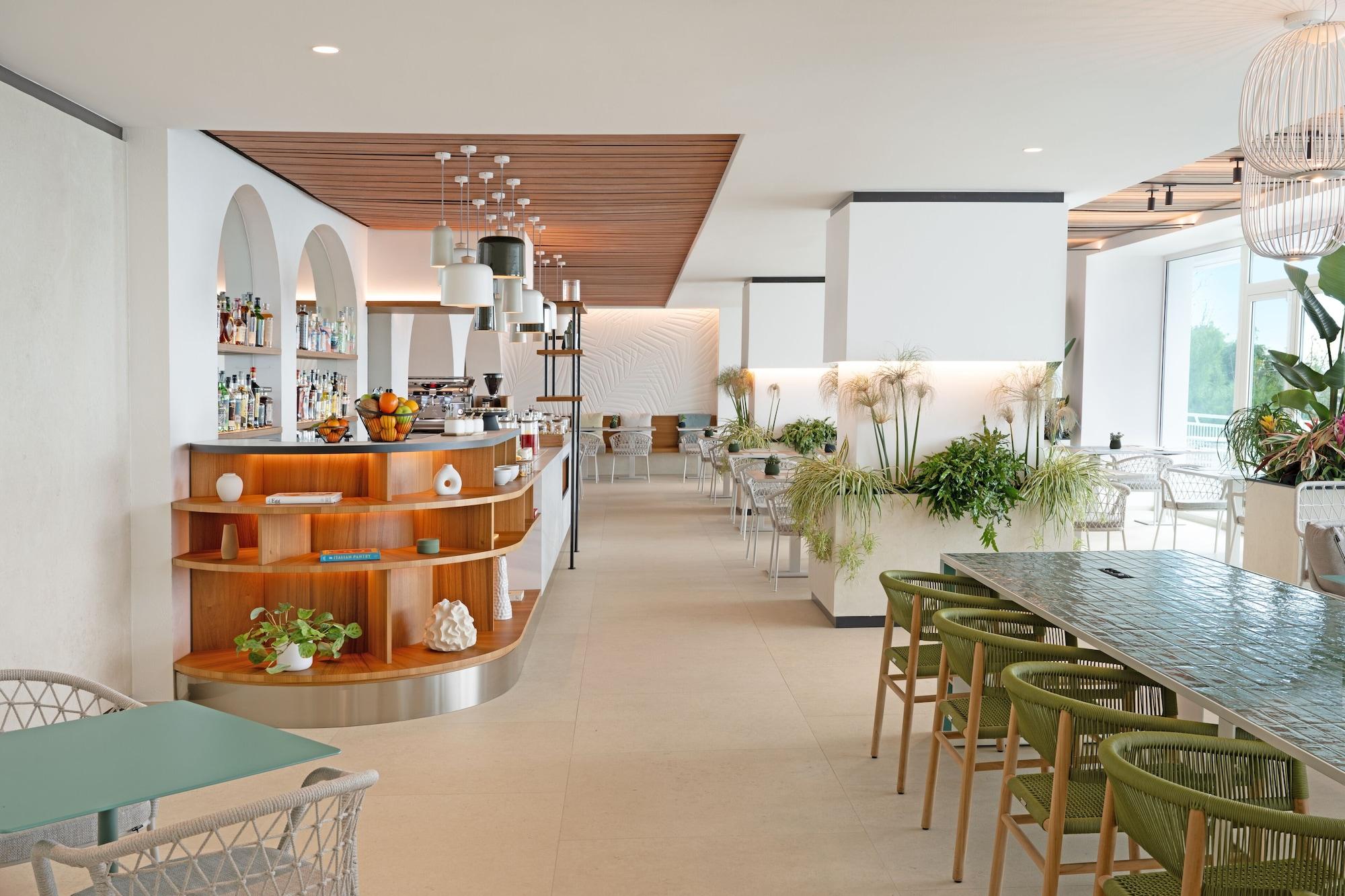 Vista Lobby HOTEL DELFINO TARANTO