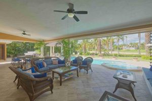 Alquiler Vacacional - Large Golf View Villa With Pool Jacuzzi and Staff