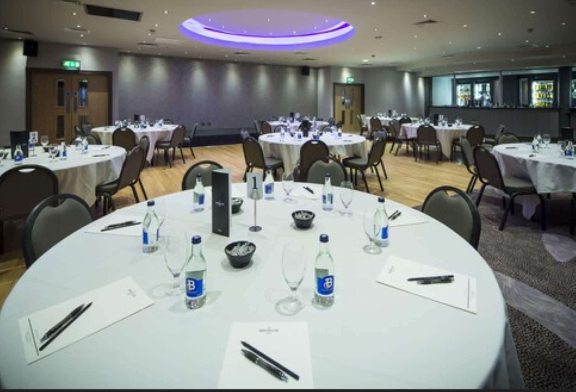 Sala de Reuniones The Enniskillen Hotel and Motel