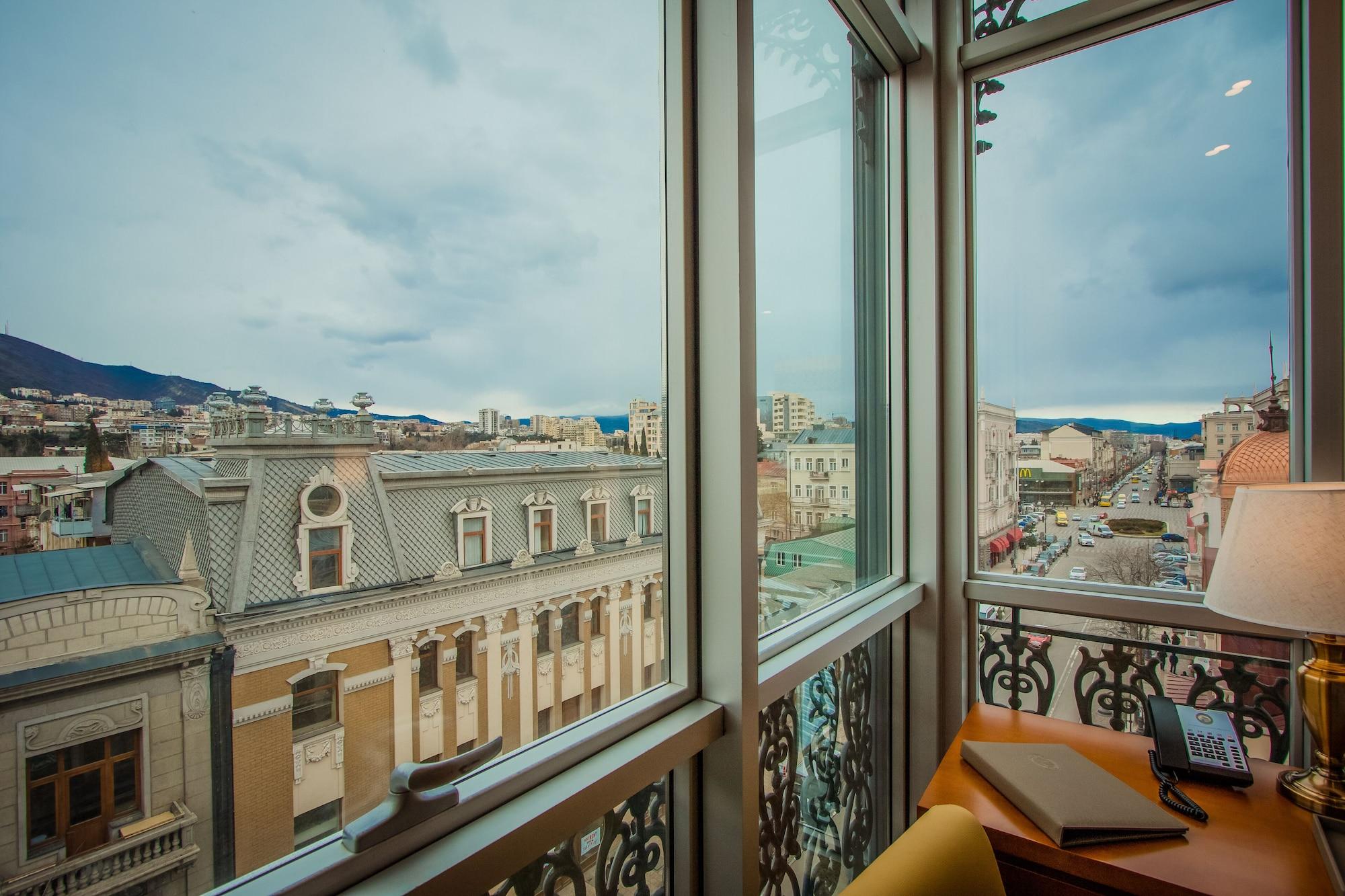 Comodidades del Alojamiento New Tiflis Hotel