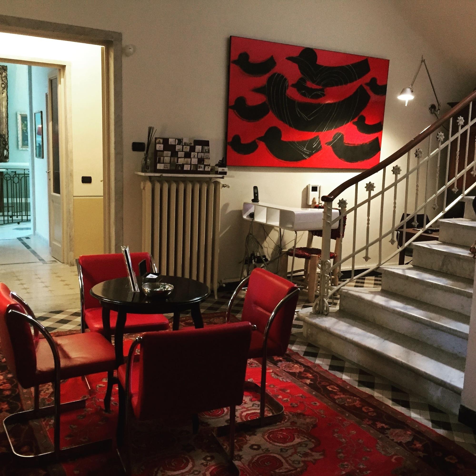 Vista Lobby Villa Belverde