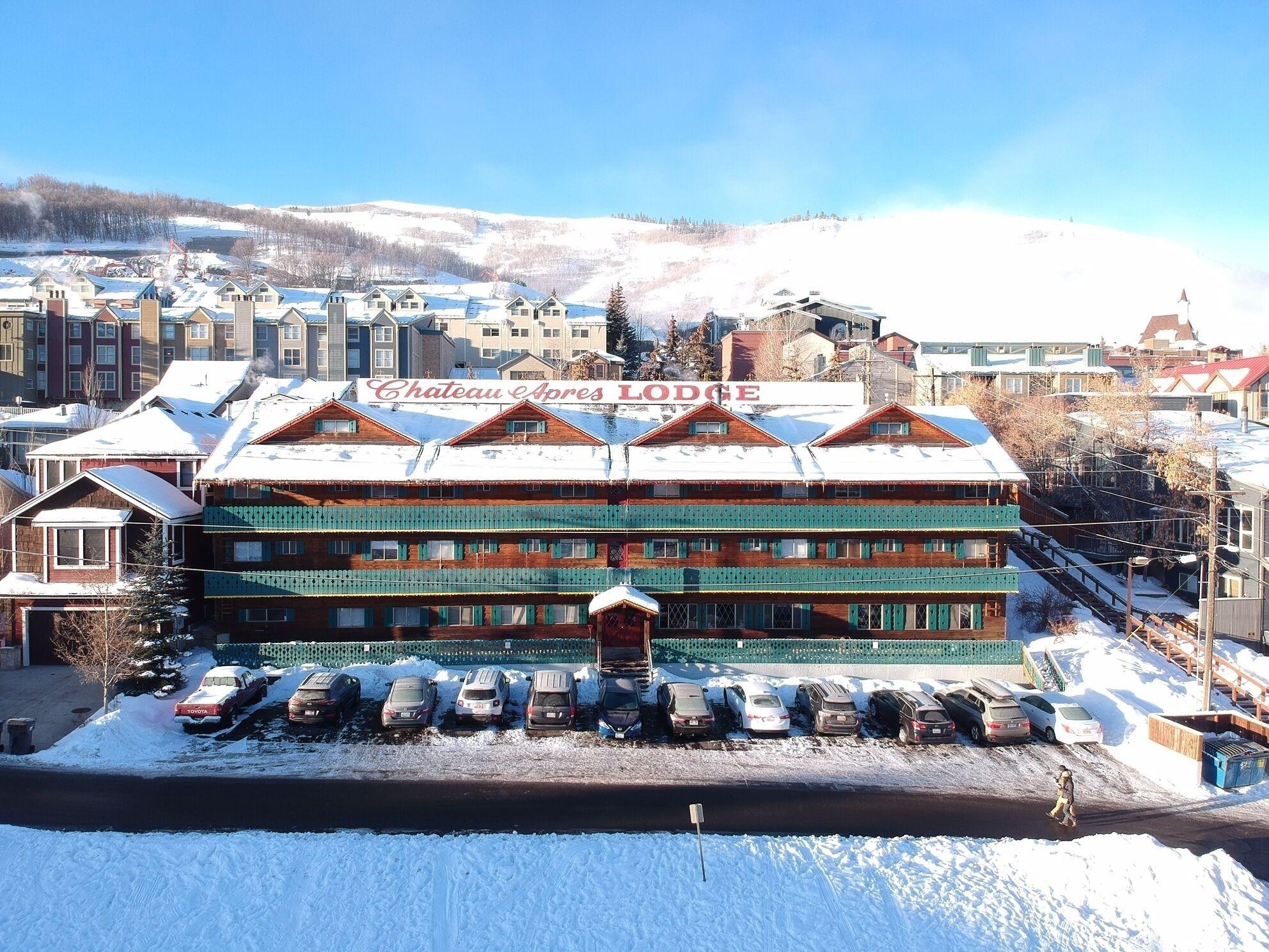 Varios Chateau Apres Lodge