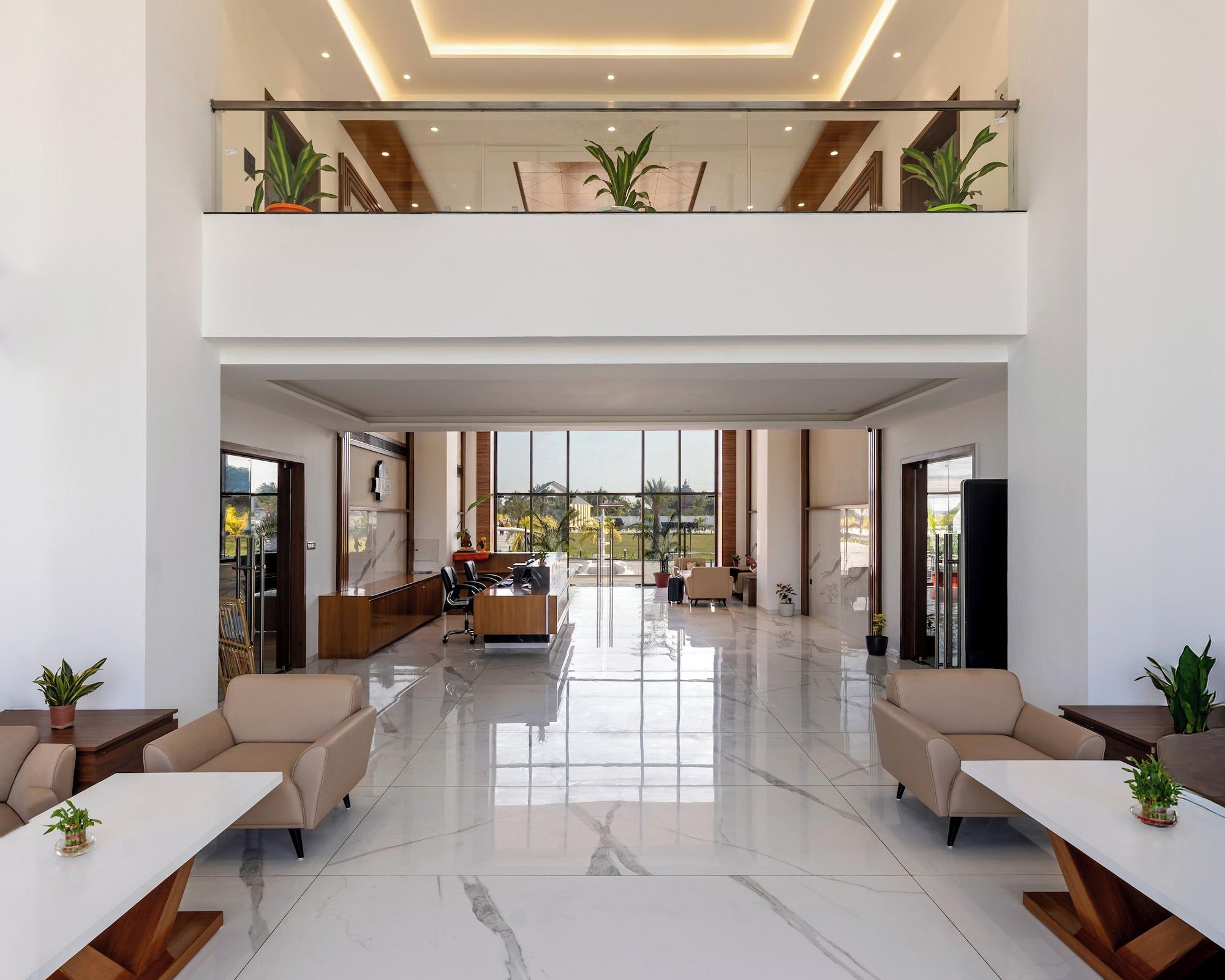 Vista Lobby Enrise by Sayaji Dwarka