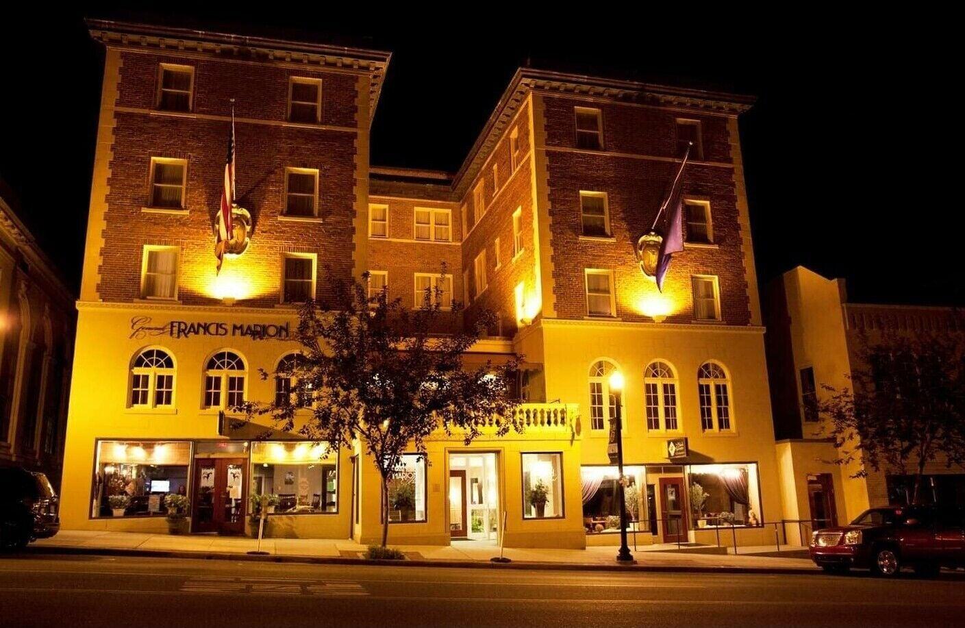 Vista Exterior General Francis Marion Hotel