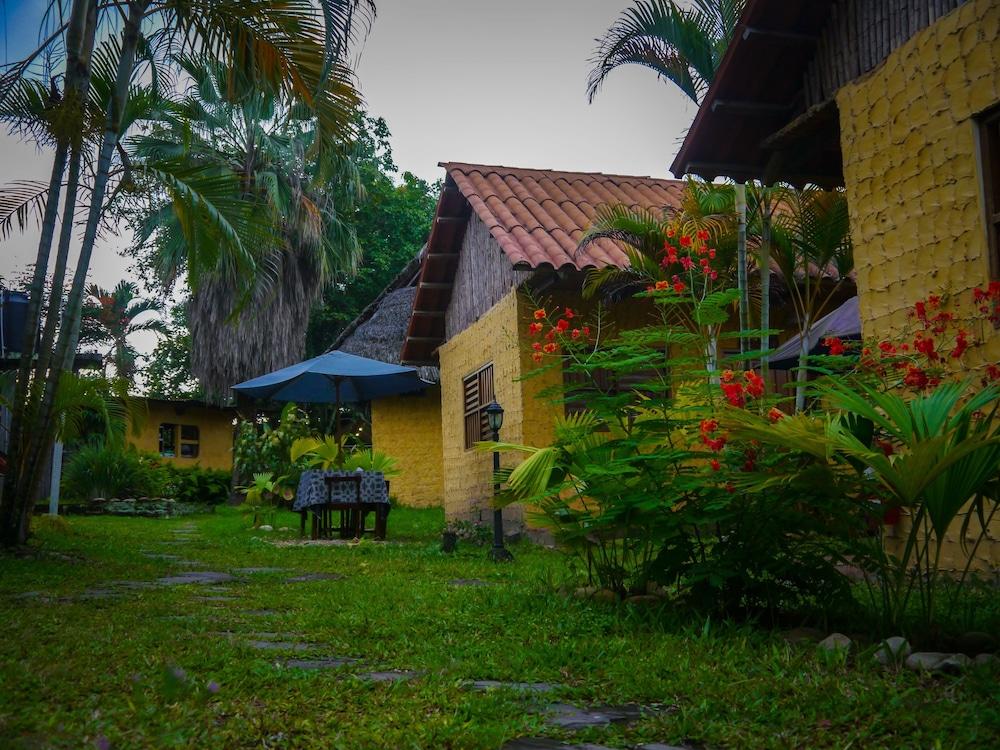 Vista Exterior Mitu Wasi Ecolodge
