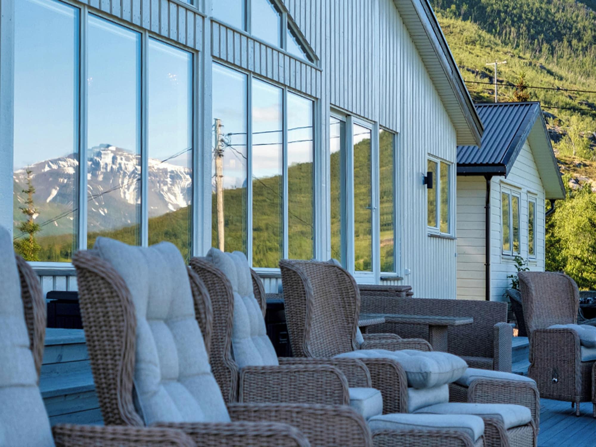 Vista Exterior Arctic Panorama Lodge