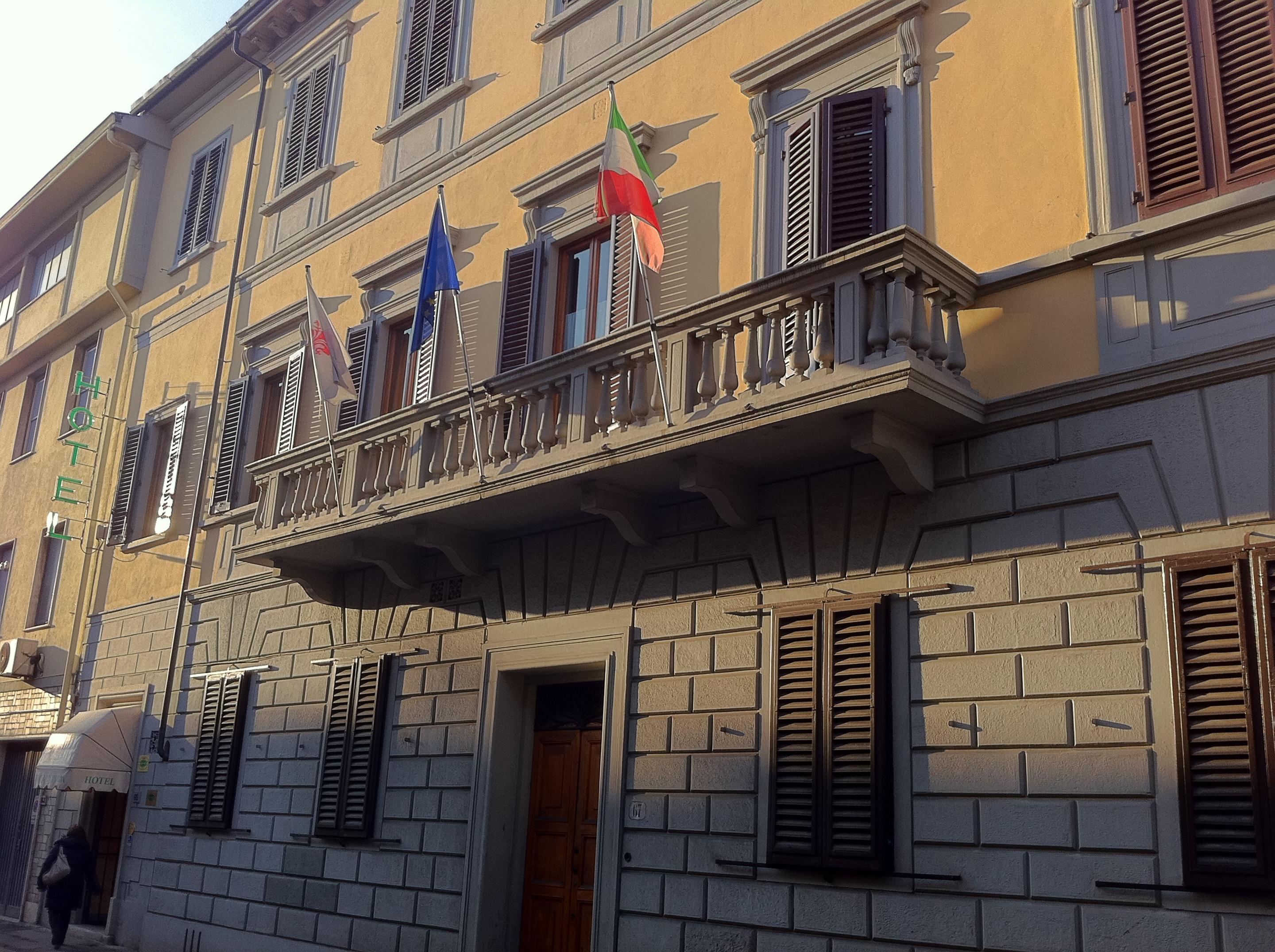 Vista Exterior Hotel Leopolda