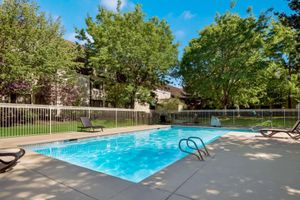 Alojamiento - SureStay Plus Hotel by Best Western Reno Airport