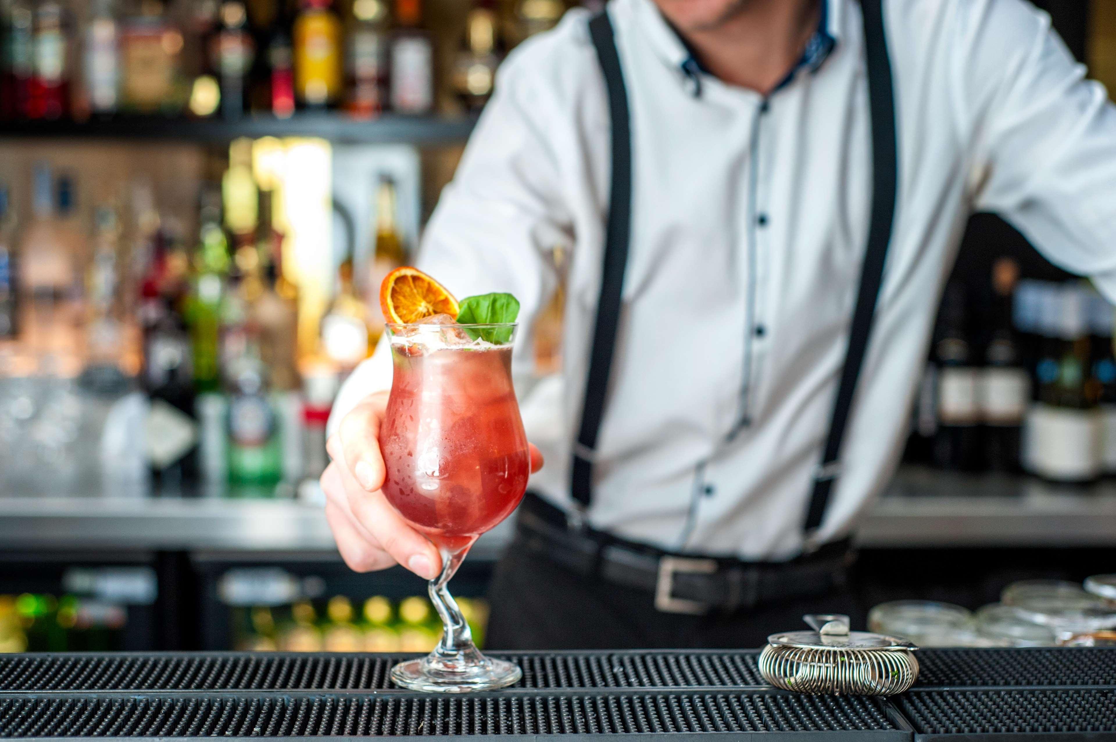 Bar/Salón Hilton London Gatwick Airport