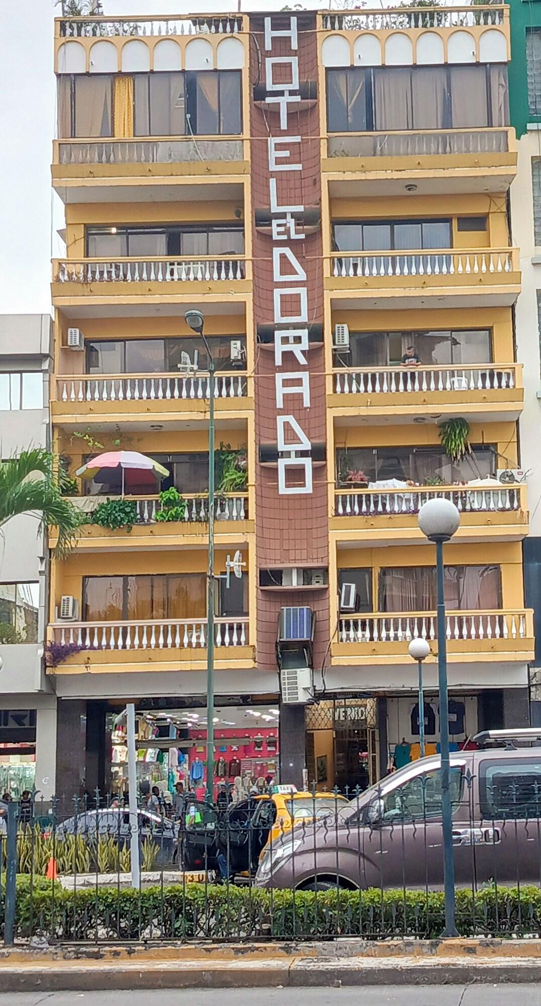 Varios Hotel Dorado