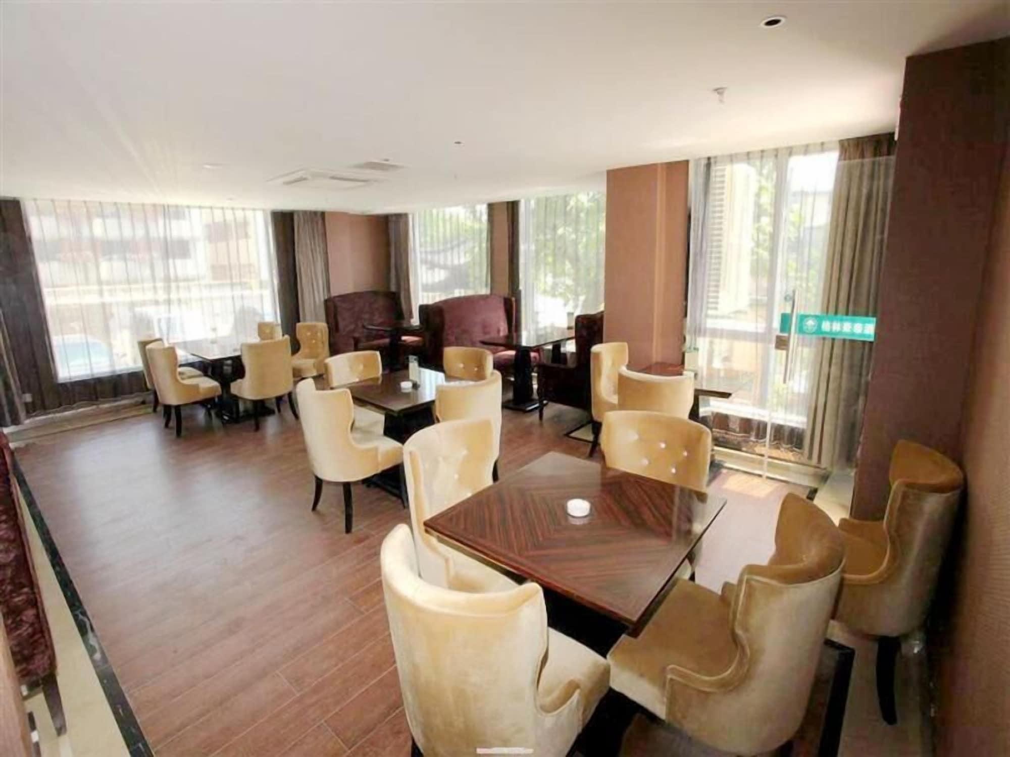 Restaurant GreenTree Inn Huzhou Wuxing District South Street Chaoyin Bridge Business Hotel