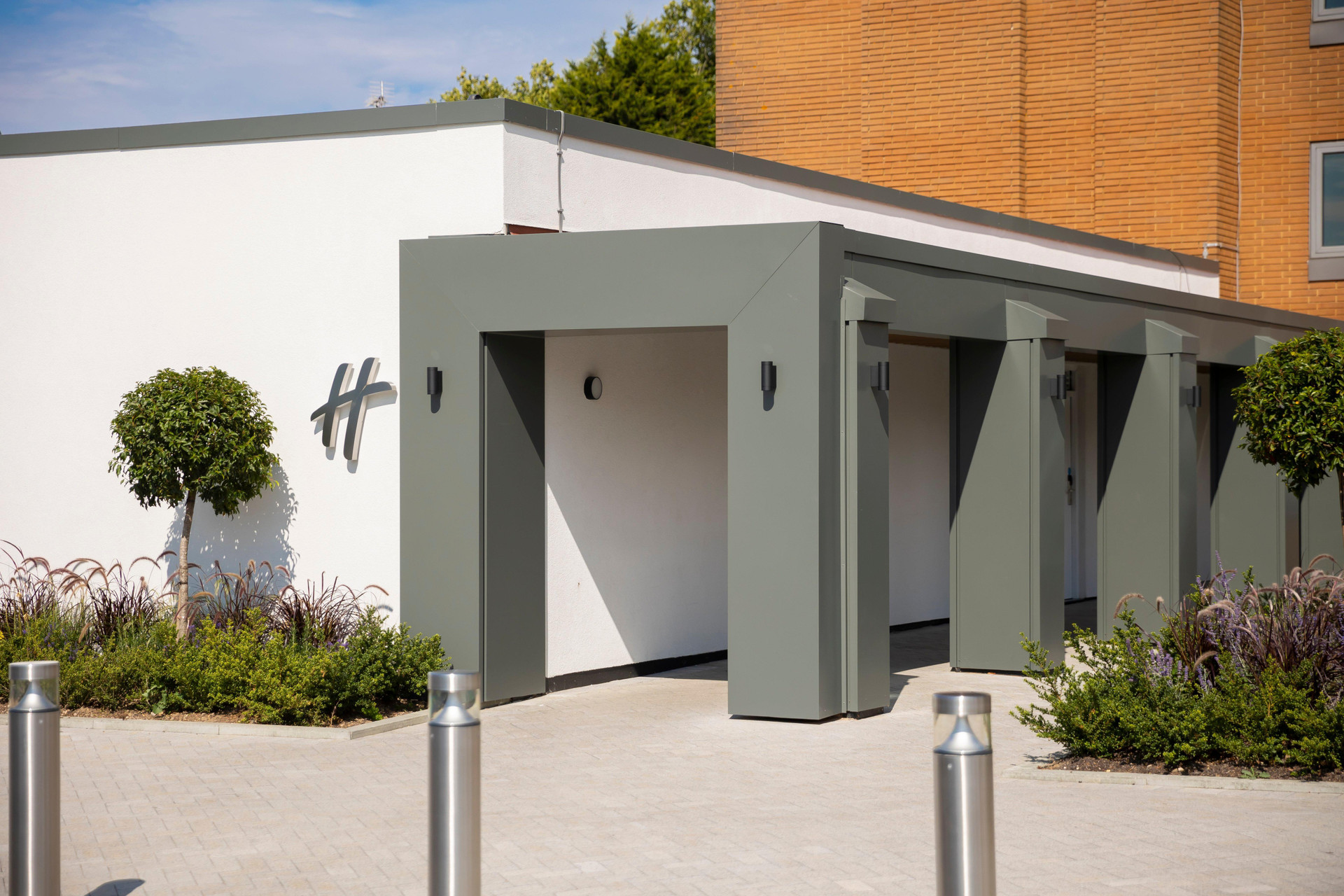 Vista Exterior Holiday Inn London-Gatwick Airport by IHG