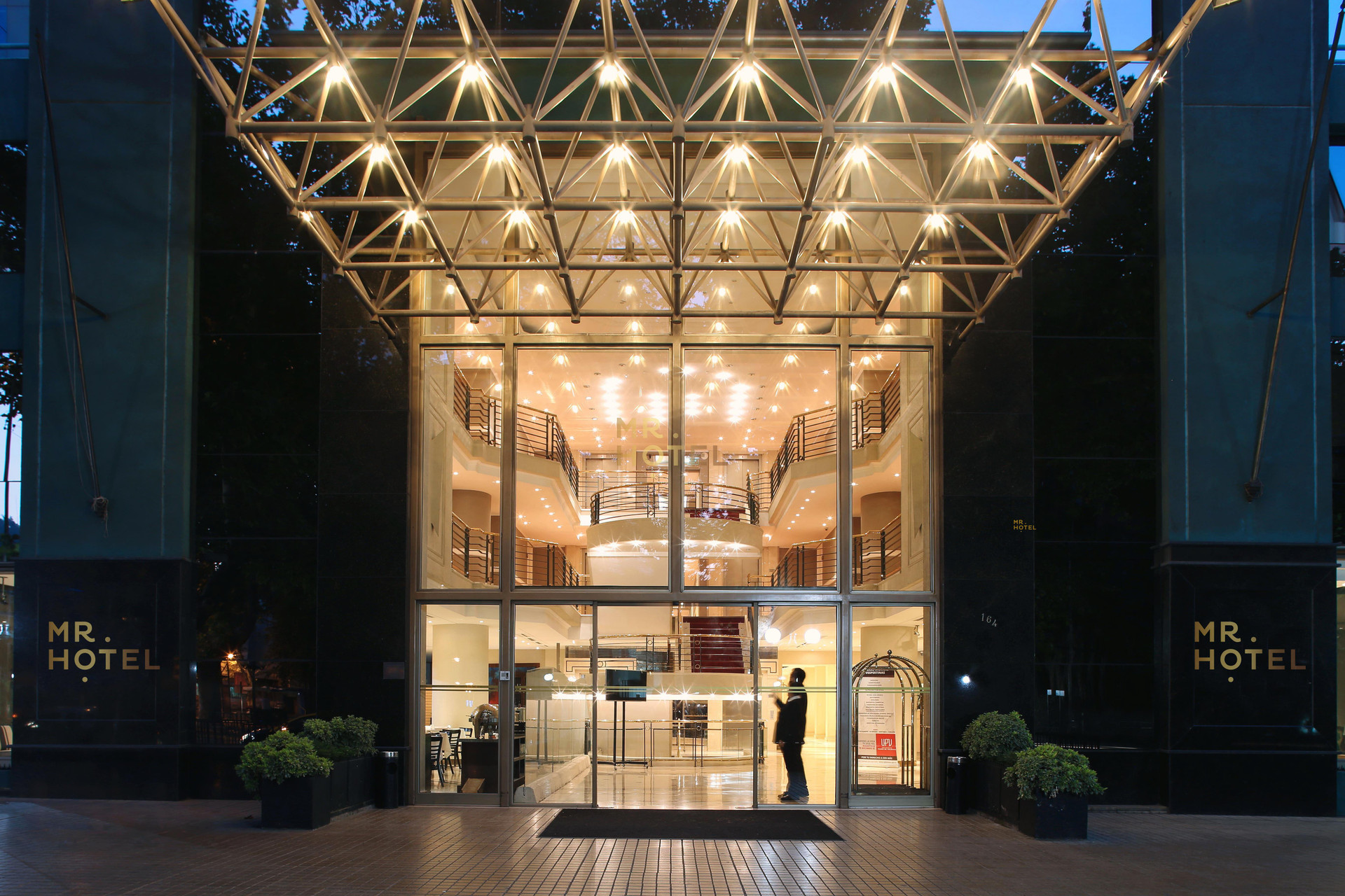 Vista Exterior MR Hotel