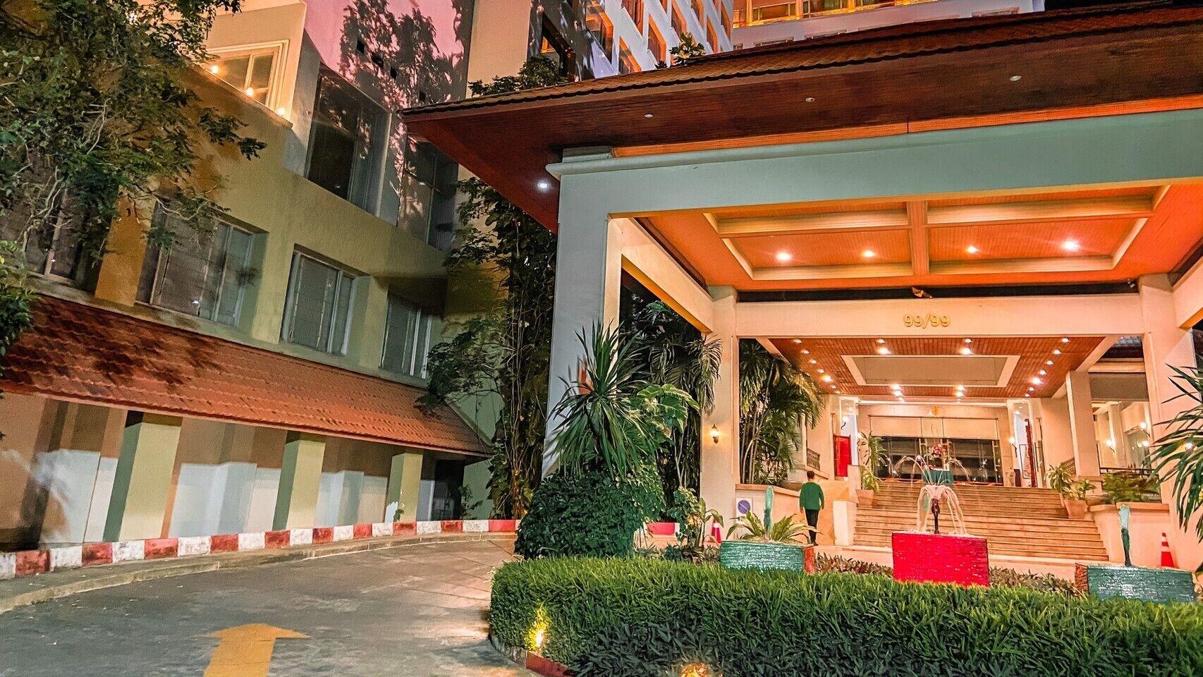 Vista Exterior K Park Grand Hotel