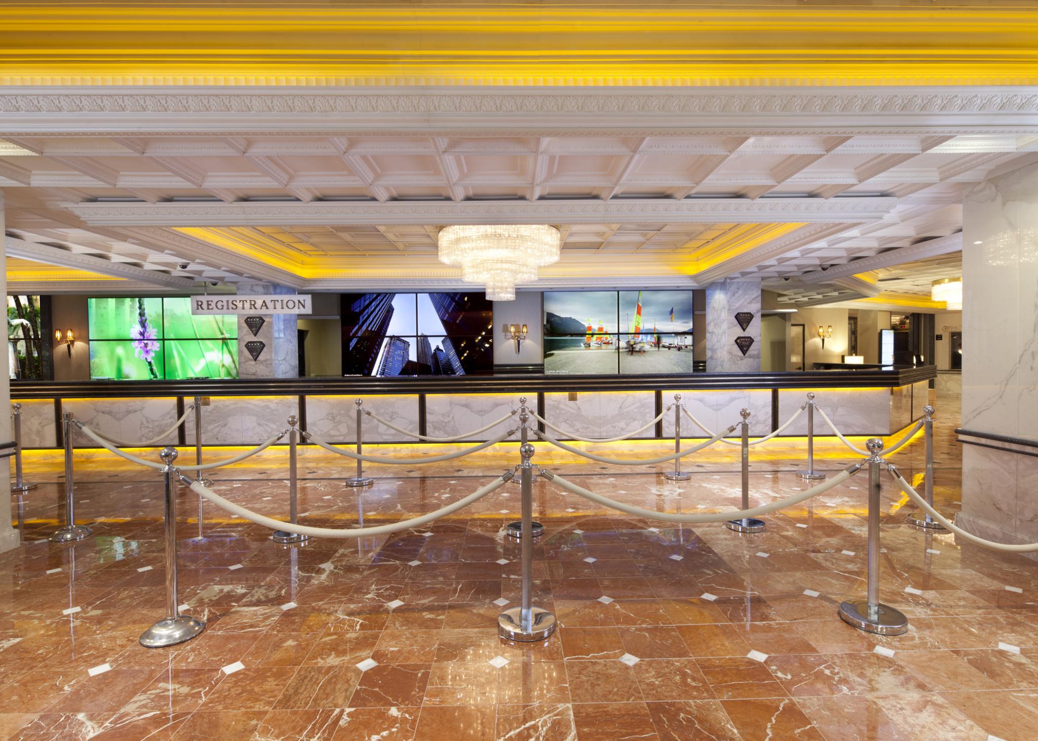 Vista Lobby Peppermill Resort Spa Casino