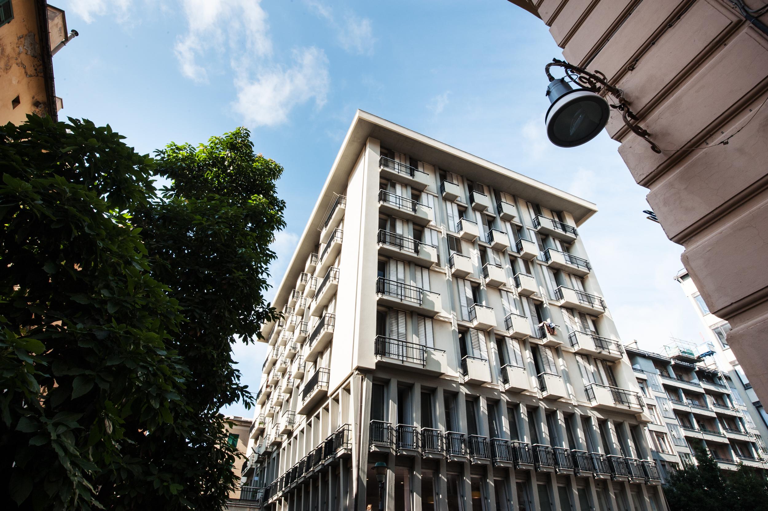 Varios Sure Hotel by Best Western Nologo