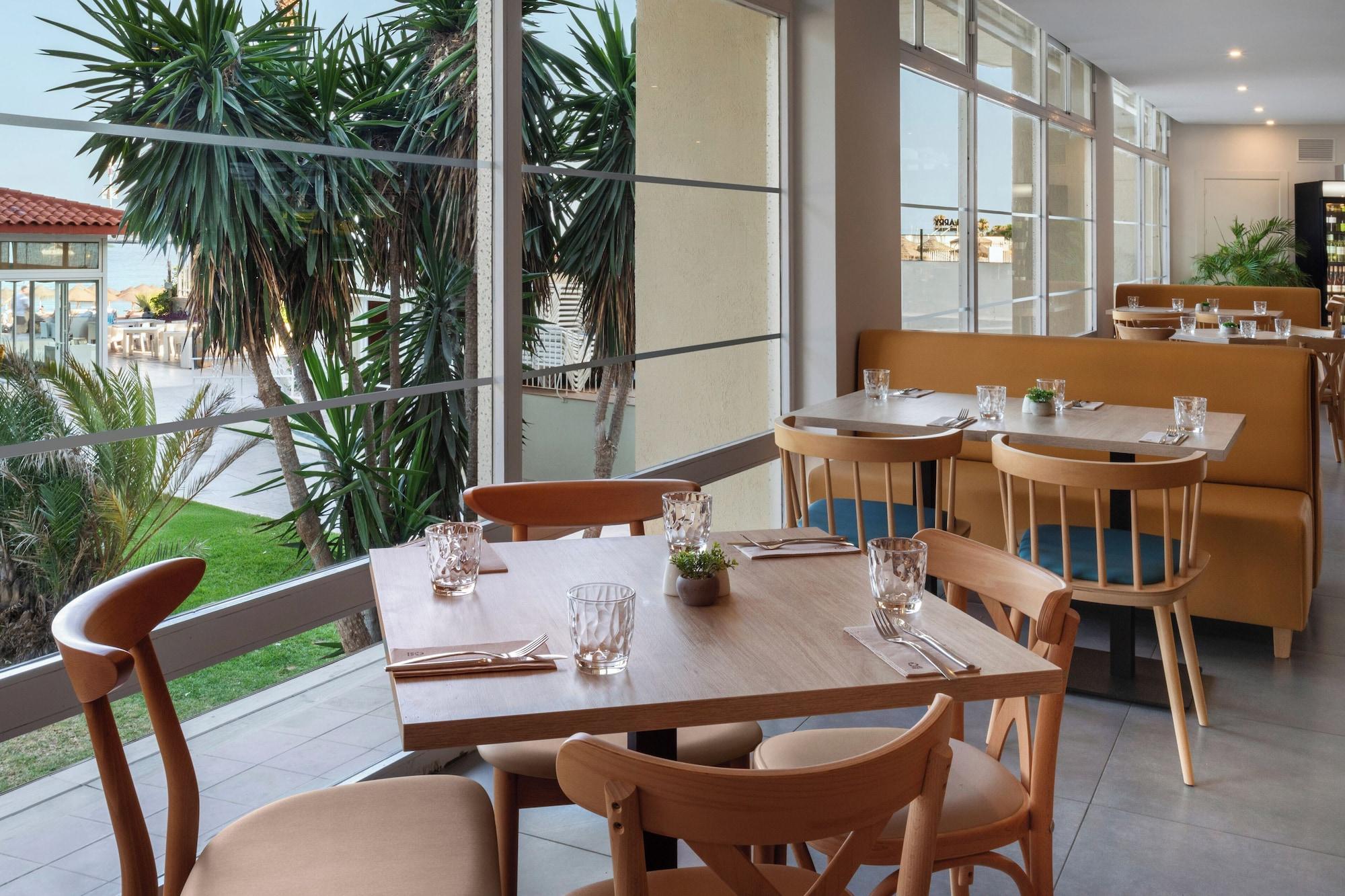 Restaurant Sol Puerto Marina